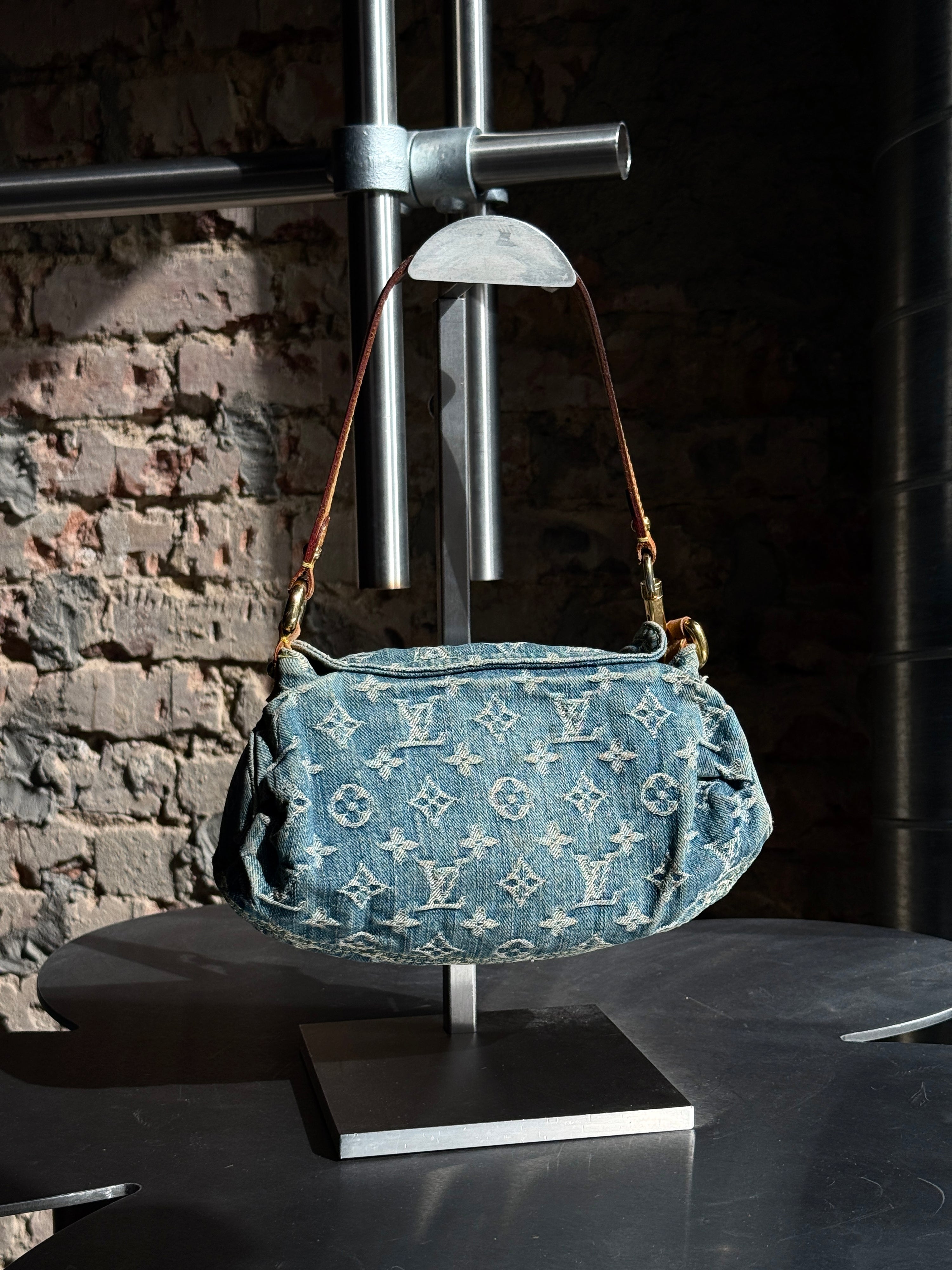 Vintage 2005 Louis Vuitton Denim Monogram Mini Pleaty Shoulder Bag (CA0075)