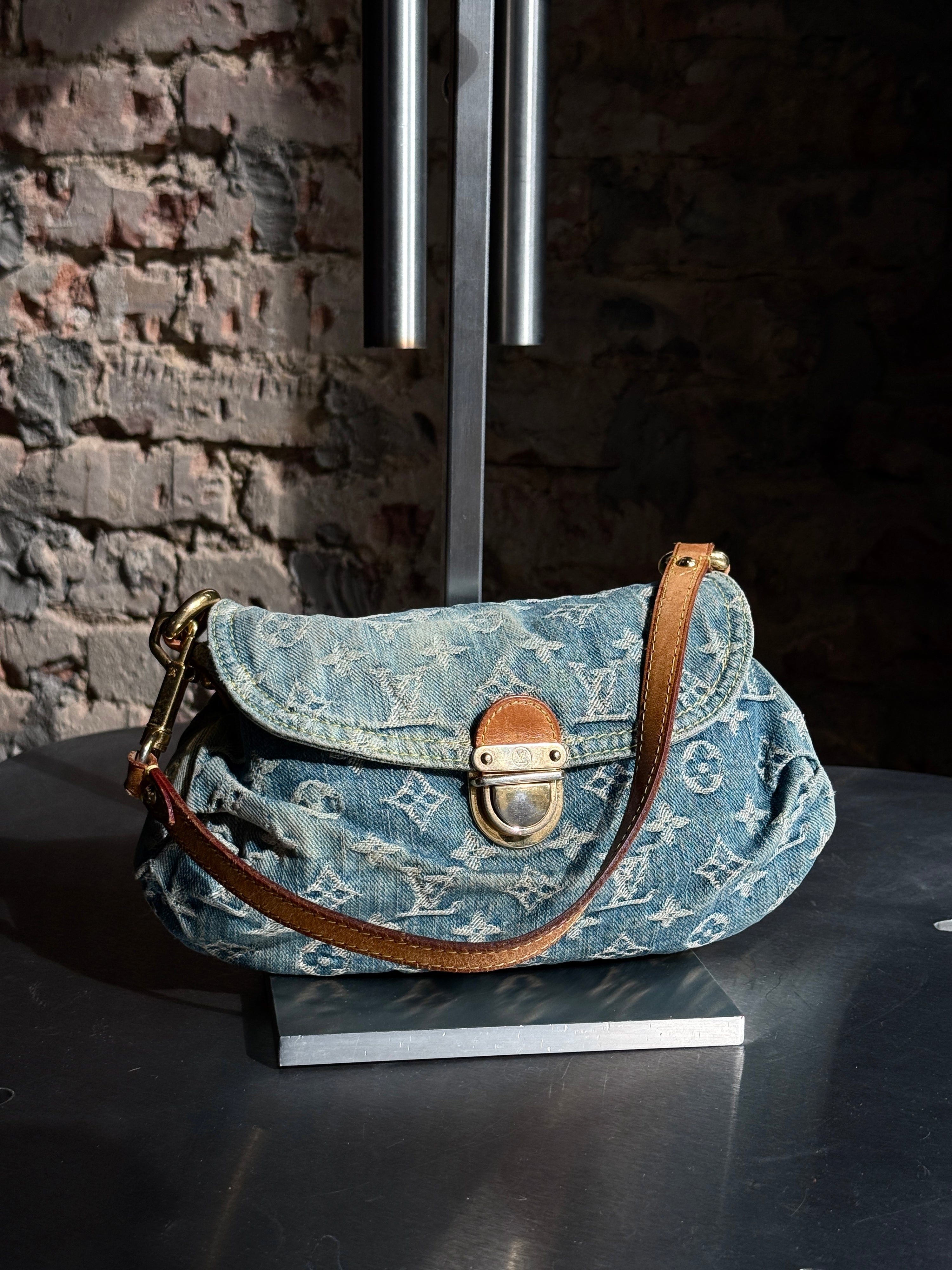 Vintage 2005 Louis Vuitton Denim Monogram Mini Pleaty Shoulder Bag (CA0075)