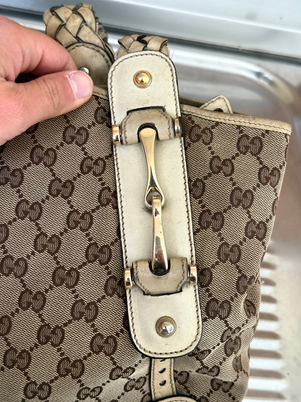 Gucci Beige GG Canvas Pelham Medium Horsebit Tote Bag