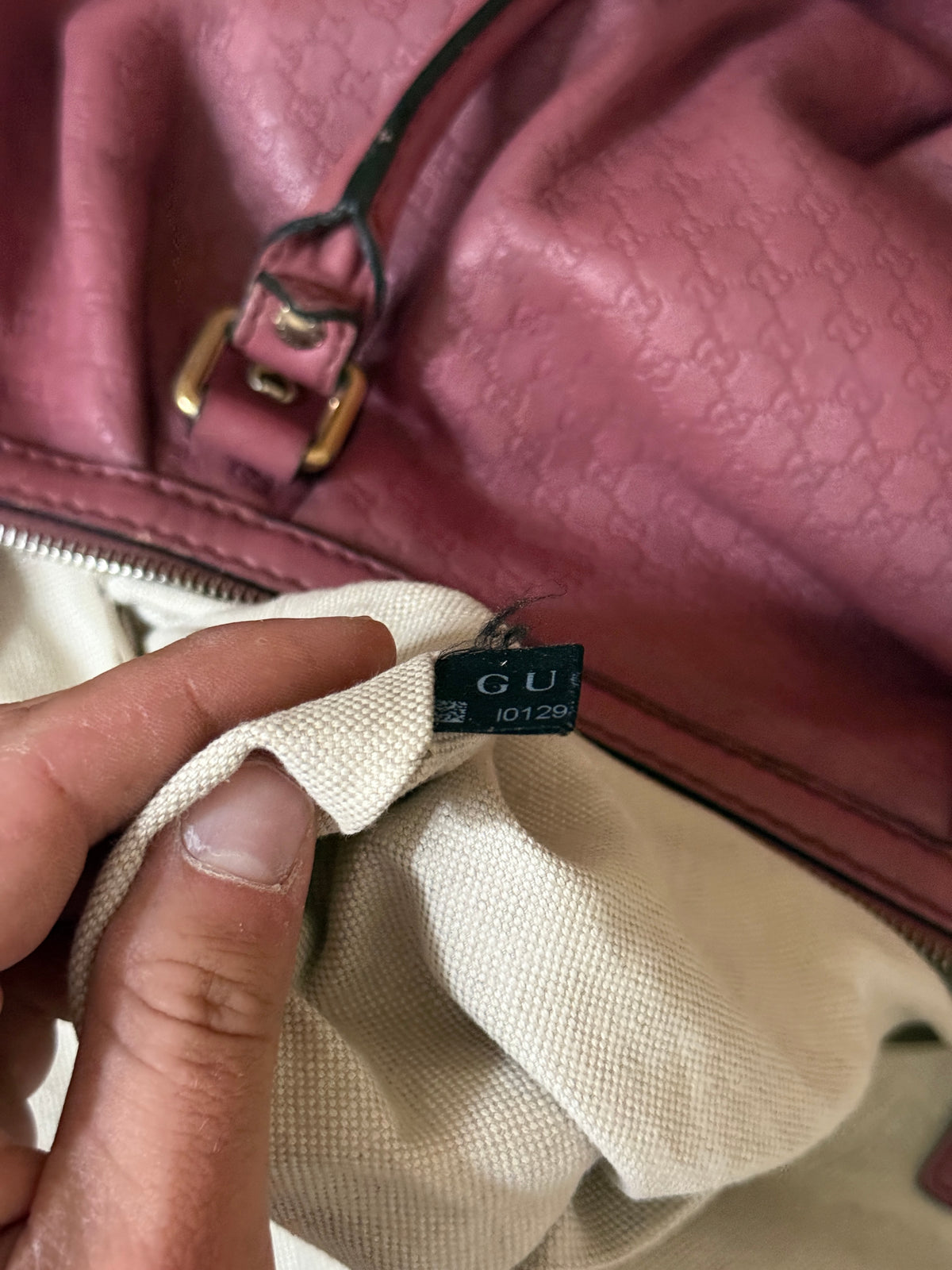 Gucci Microguccissima Sukey Medium 2-Way Bag Pink Leather