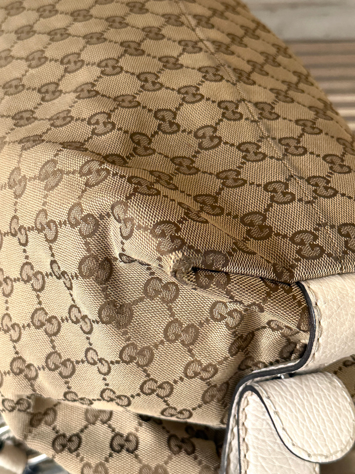 Gucci GG Bamboo Bar Medium Monogram White Shoulder Bag