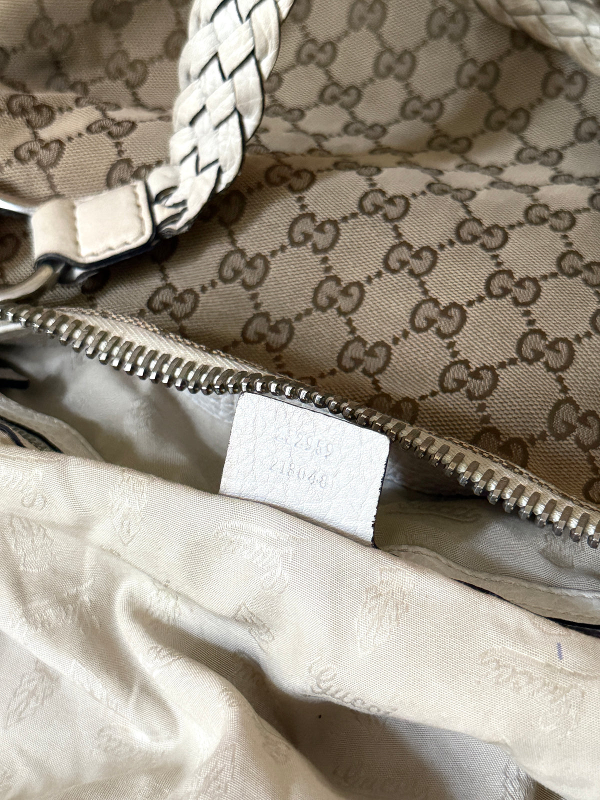 Gucci GG Bamboo Bar Medium Monogram White Shoulder Bag
