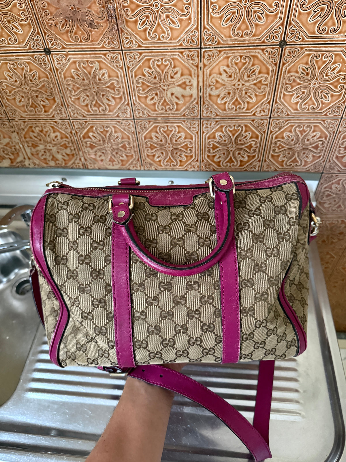 Gucci GG Canvas Beige/Pink Medium Joy Boston Bag