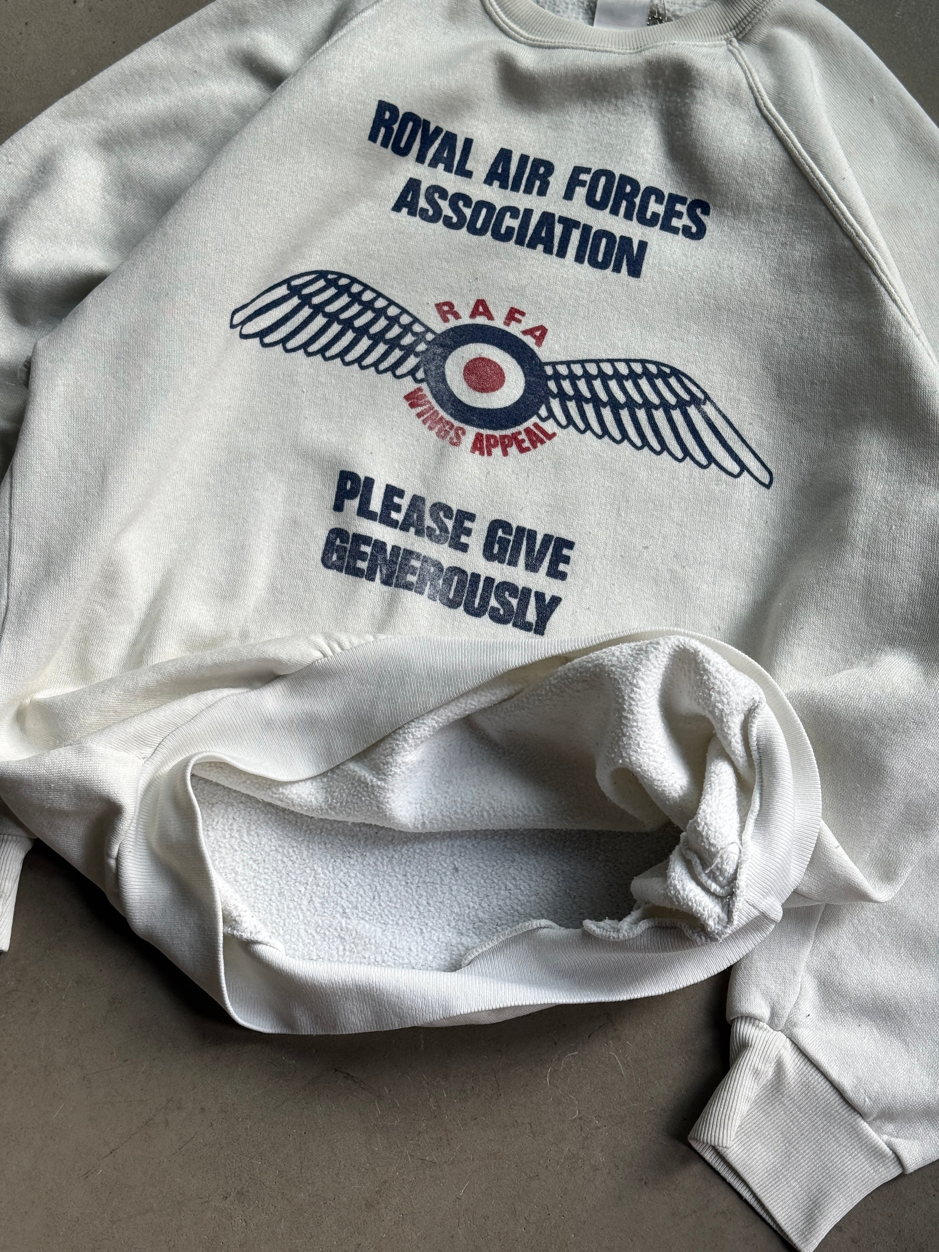 Vintage 1980s Royal Air Force Association Sweater White - L