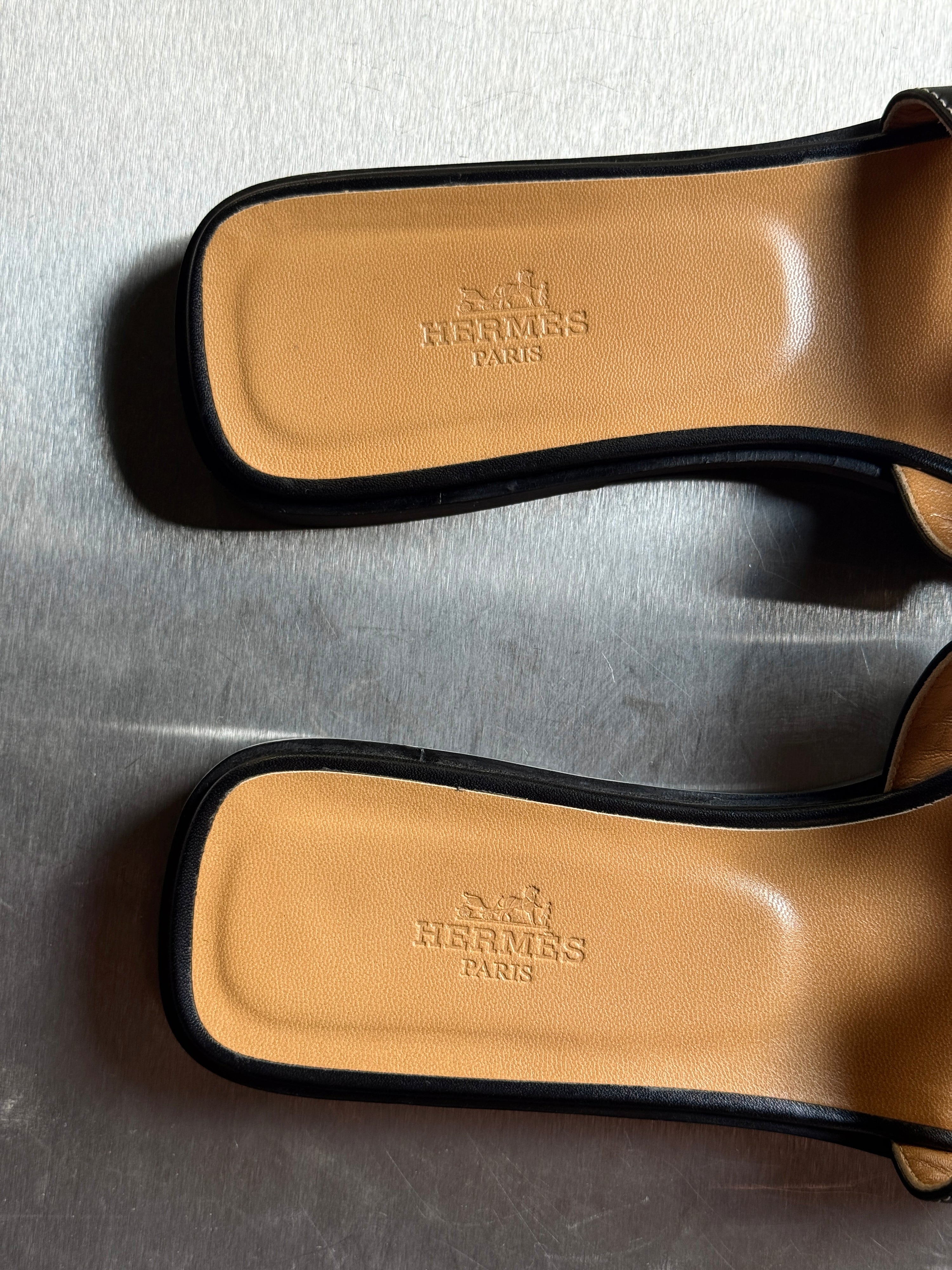 Hermès Oran Leather Sandals Black - EU 38.5