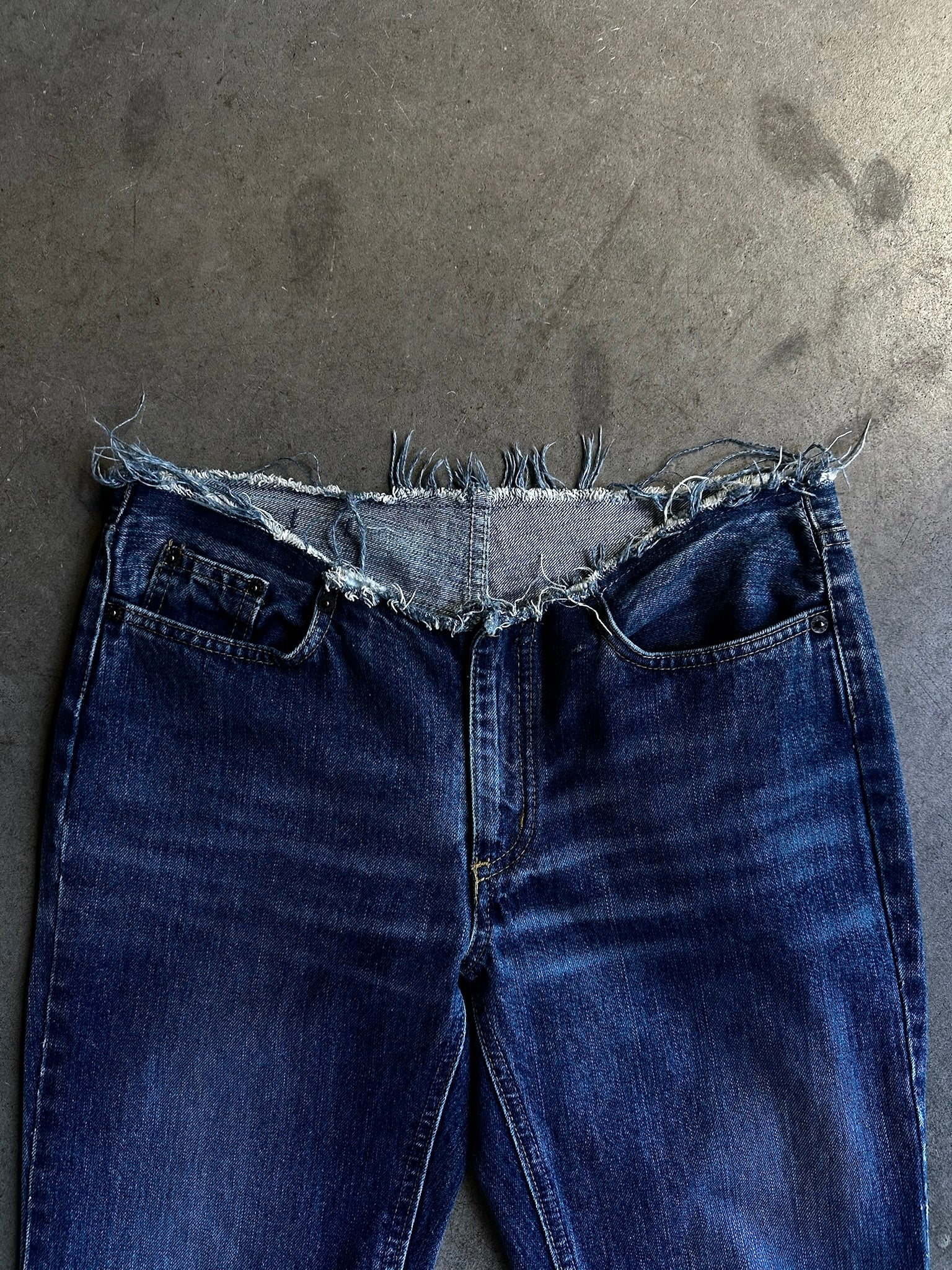 Vintage Frayed Waist Freesoul Flared Jeans