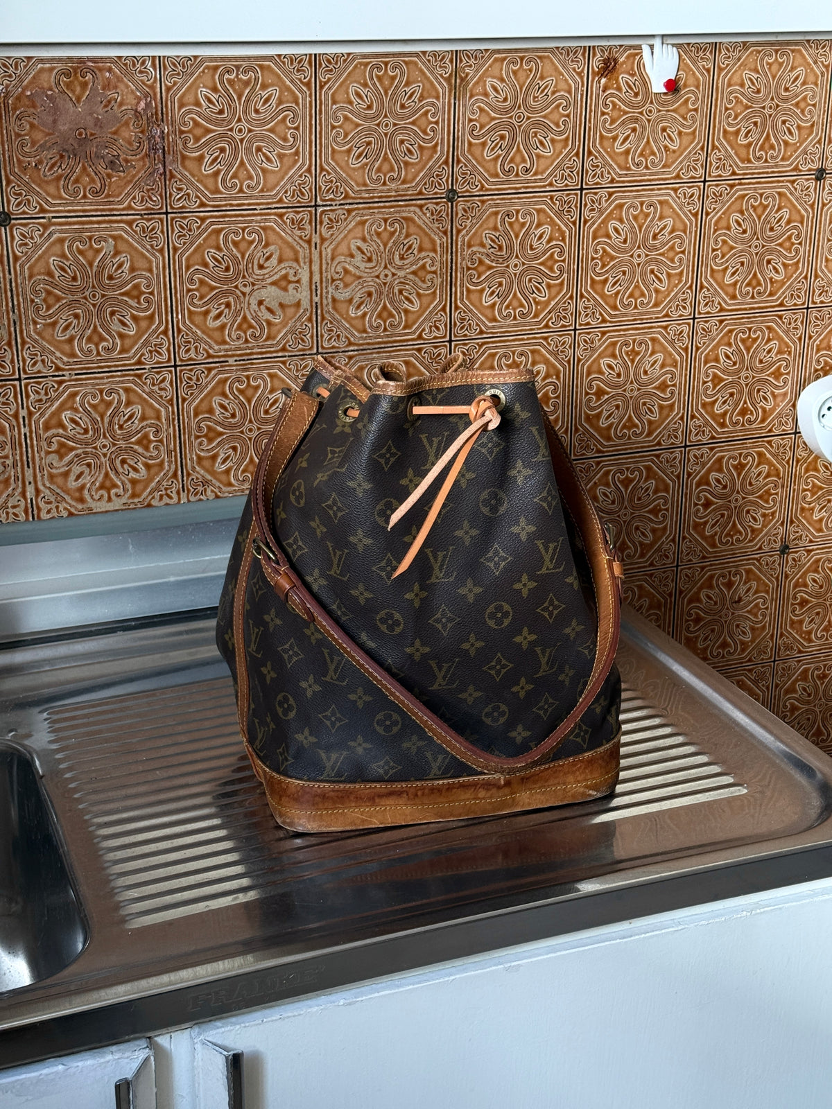 Vintage 1993 Louis Vuitton Sac Noé GM (AR0913)