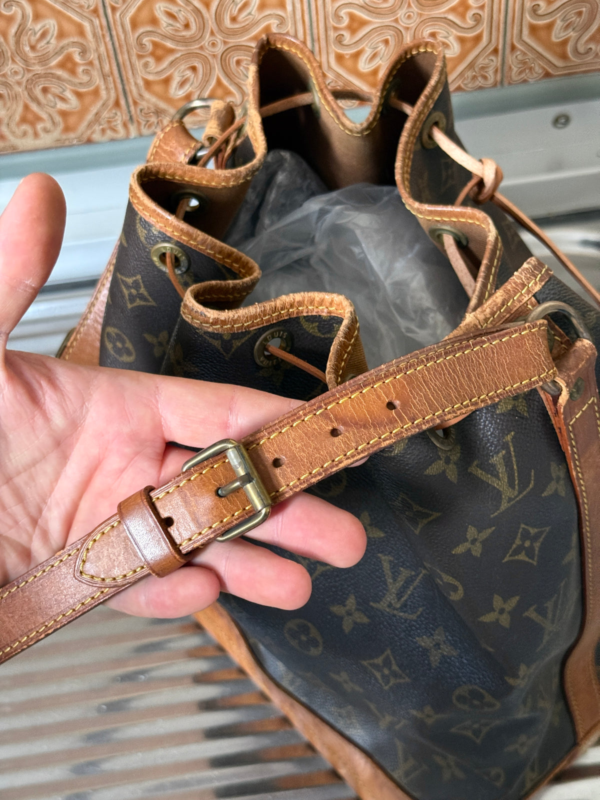 Vintage 1993 Louis Vuitton Sac Noé GM (AR0913)