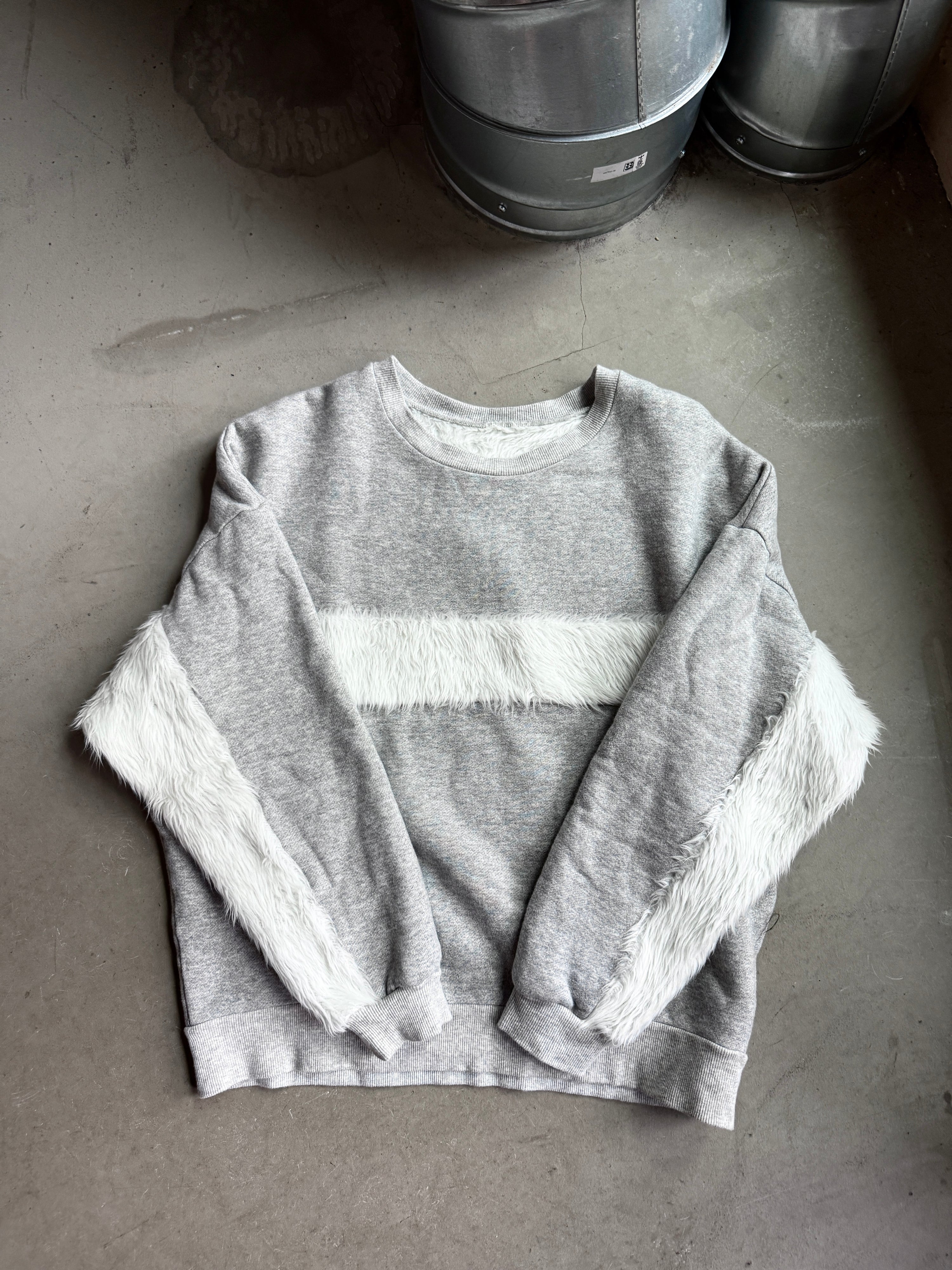 Y’s by Yohji Yamamoto Faux Fur Sweater Grey - L