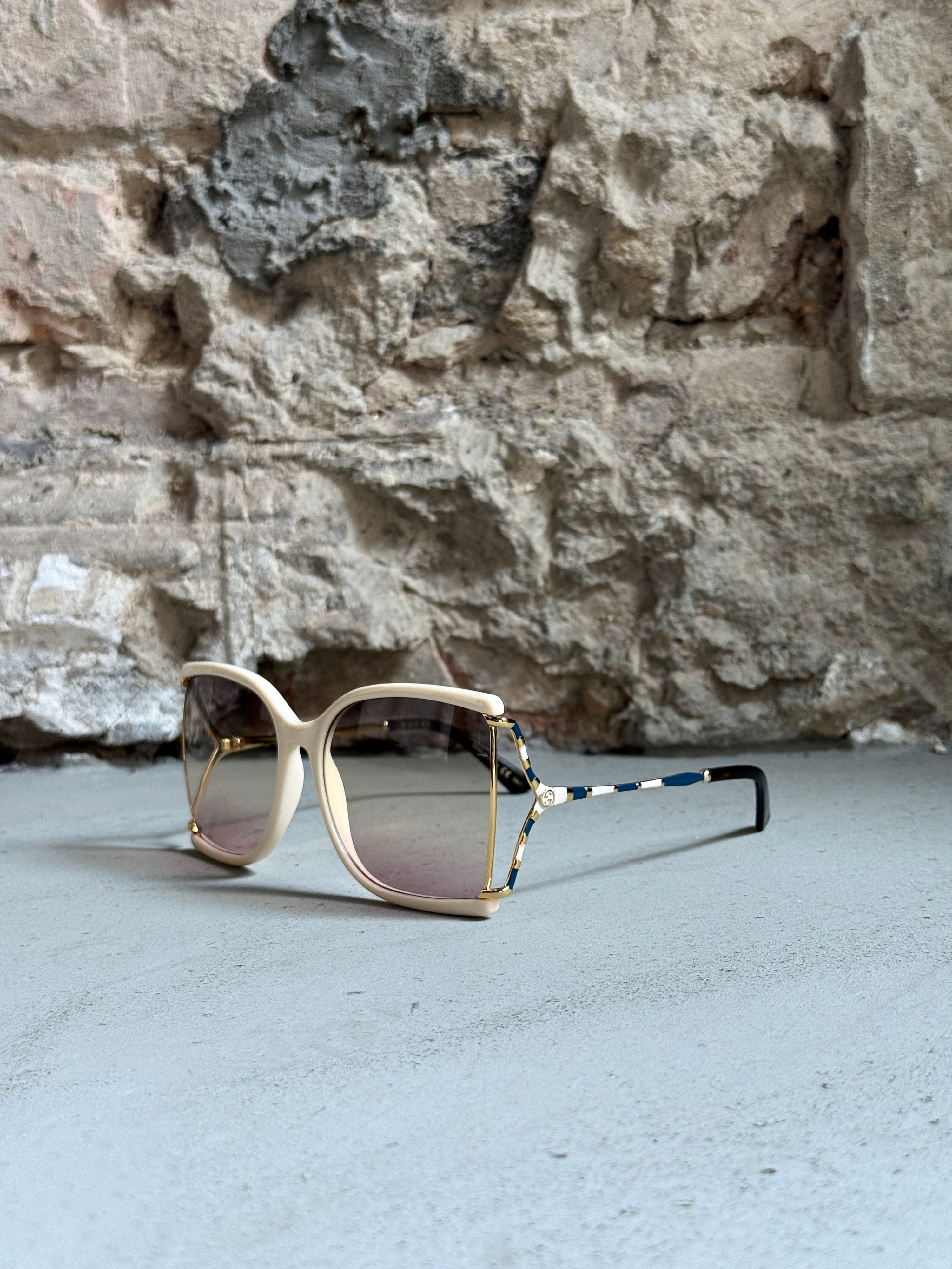 Gucci Cream/Grey Pink Gradient GG0592S Oversized Sunglasses