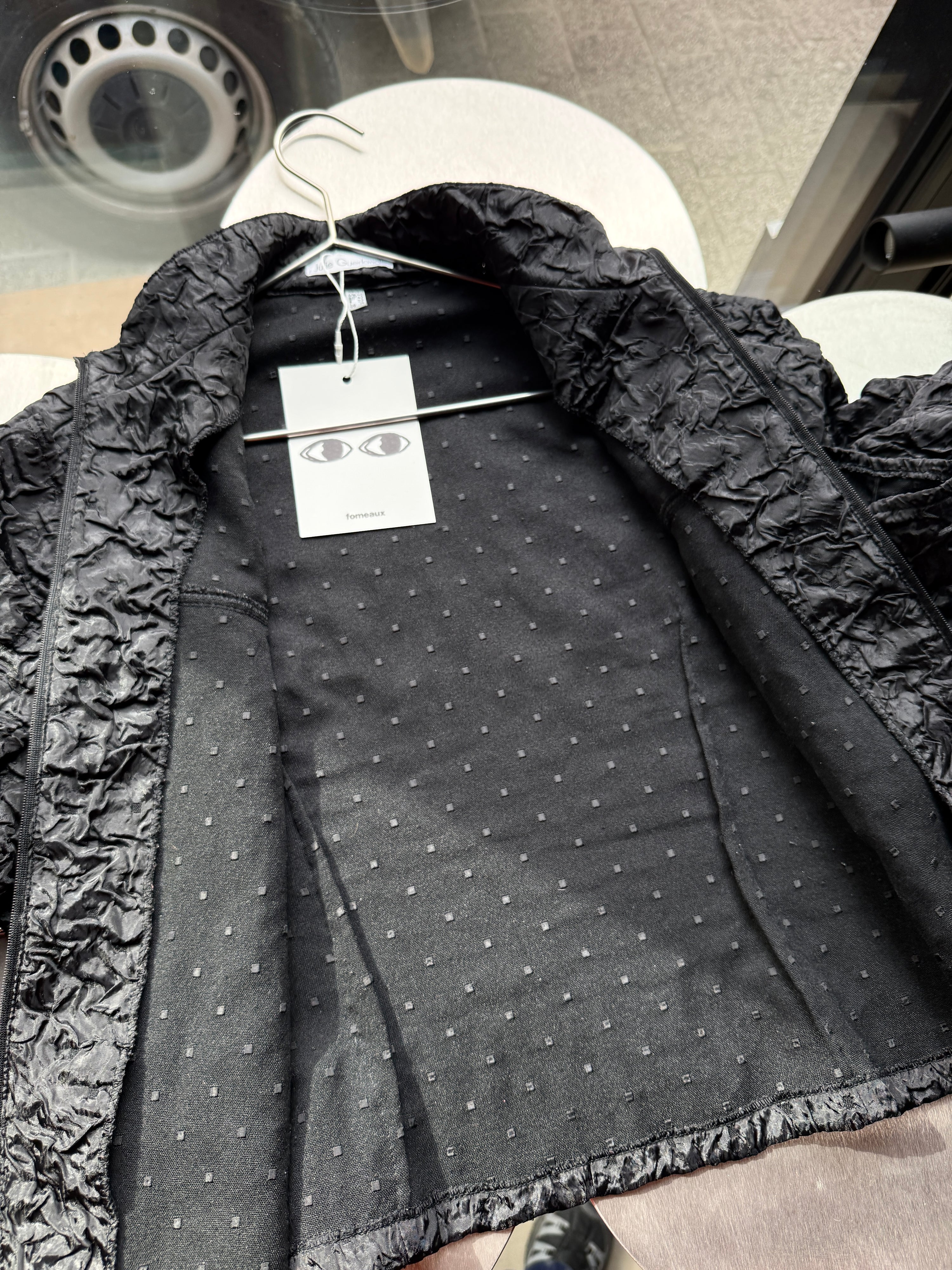 2000s Julie Guerlande Crinkle Pleated Cropped Jacket Black - M