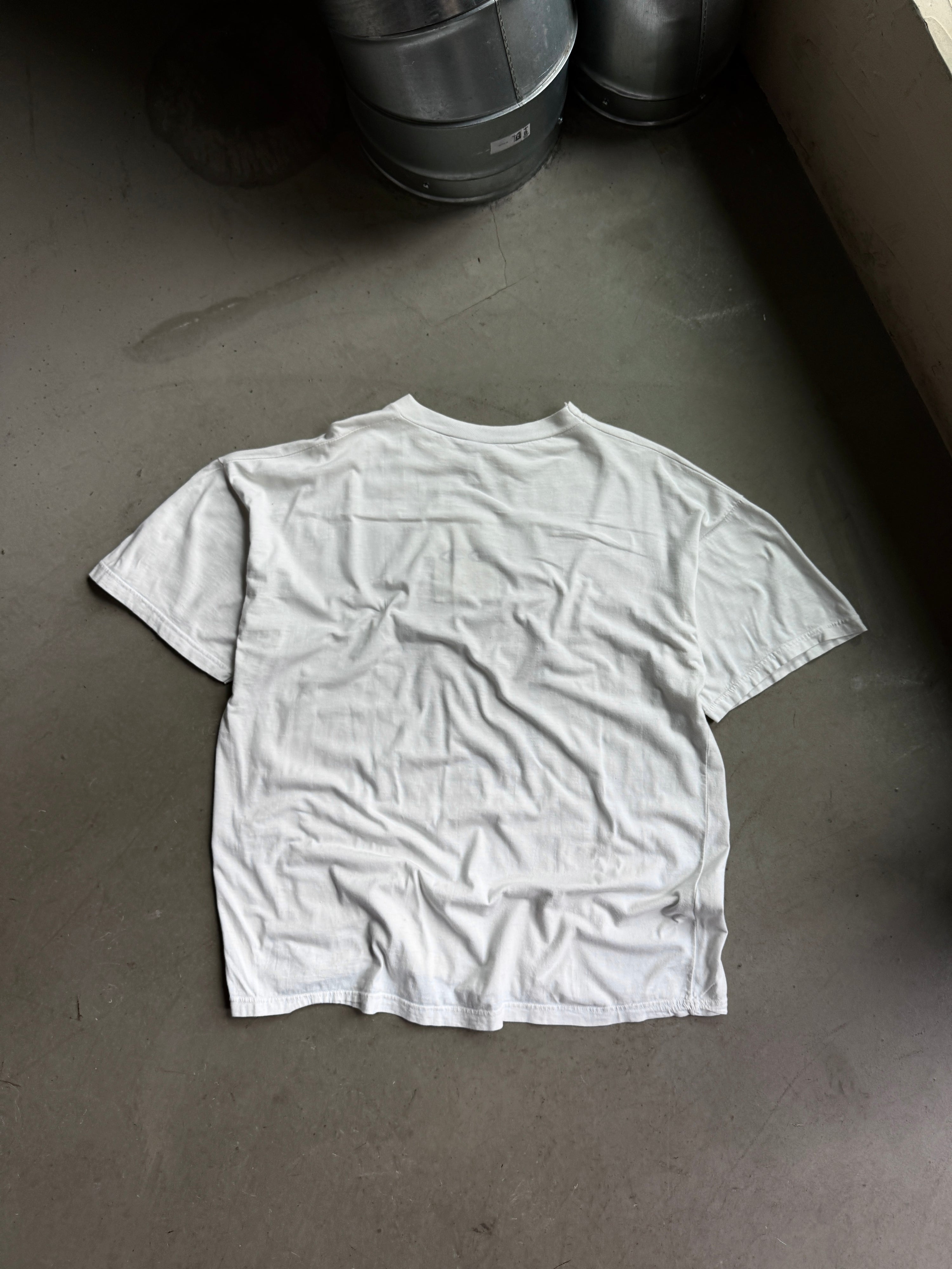 Vintage Garcon Bronze Art T-Shirt White - XL