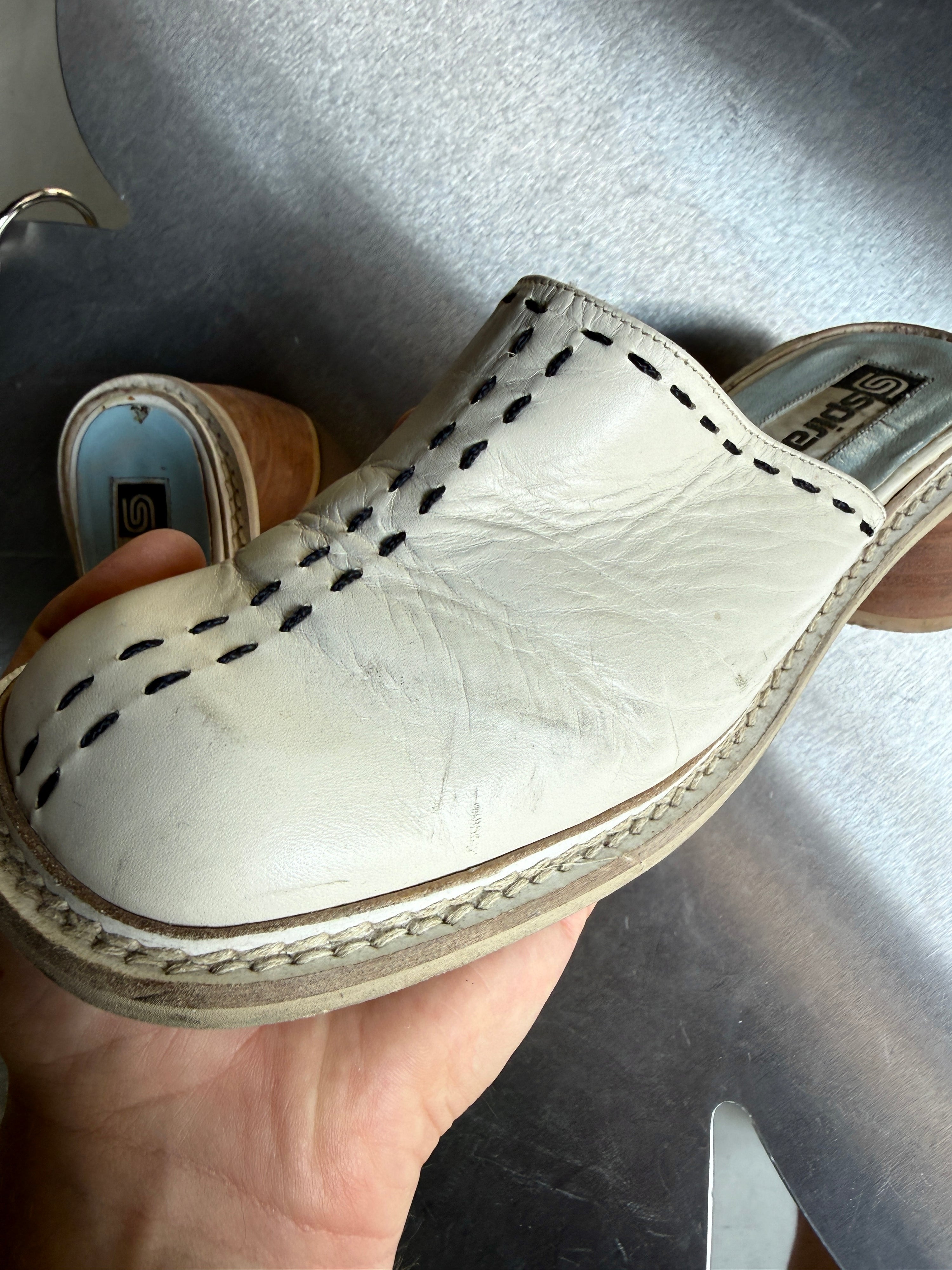 Vintage “Spiral” Leather Mule Clogs White - EU 36