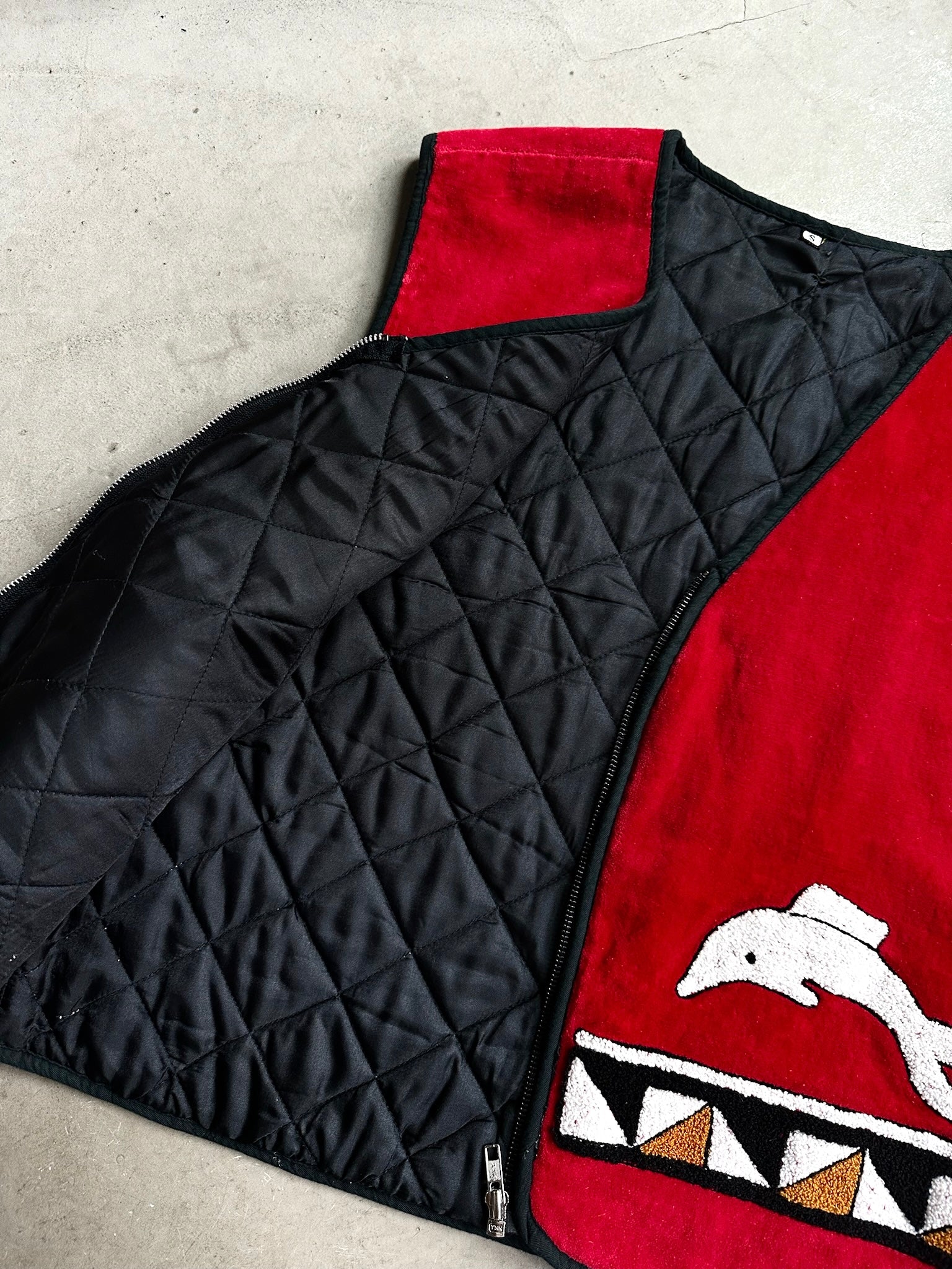 Vintage Dolphin Quilted Vest Red - M
