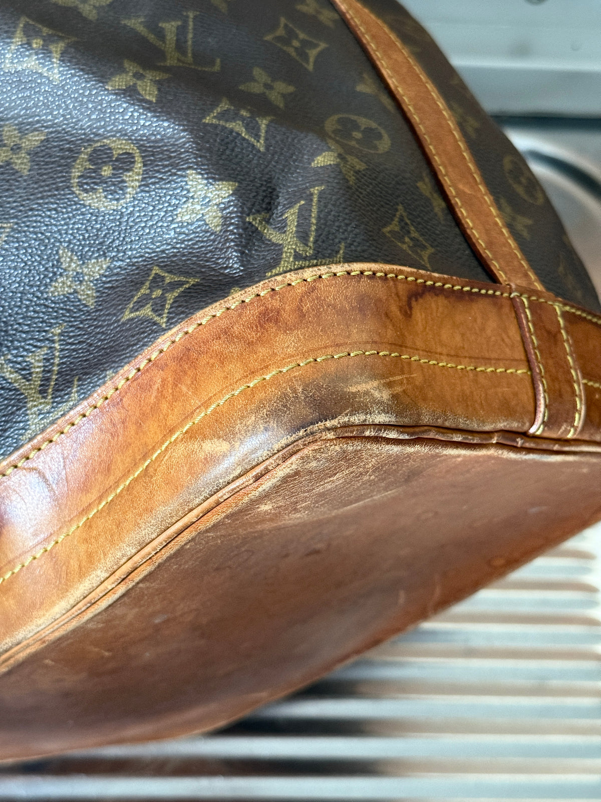 Vintage 1993 Louis Vuitton Sac Noé GM (AR0913)