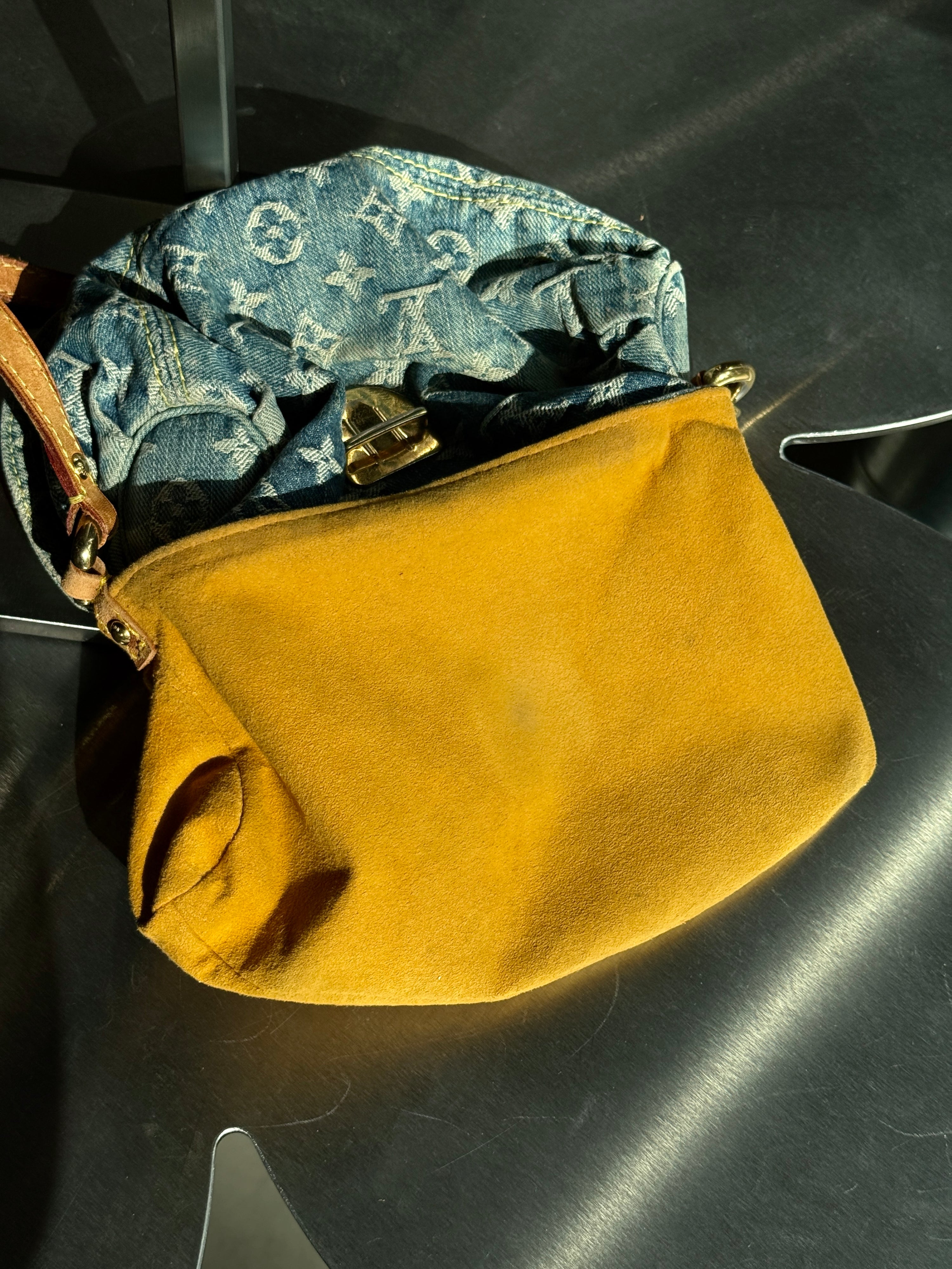 Vintage 2005 Louis Vuitton Denim Monogram Mini Pleaty Shoulder Bag (CA0075)