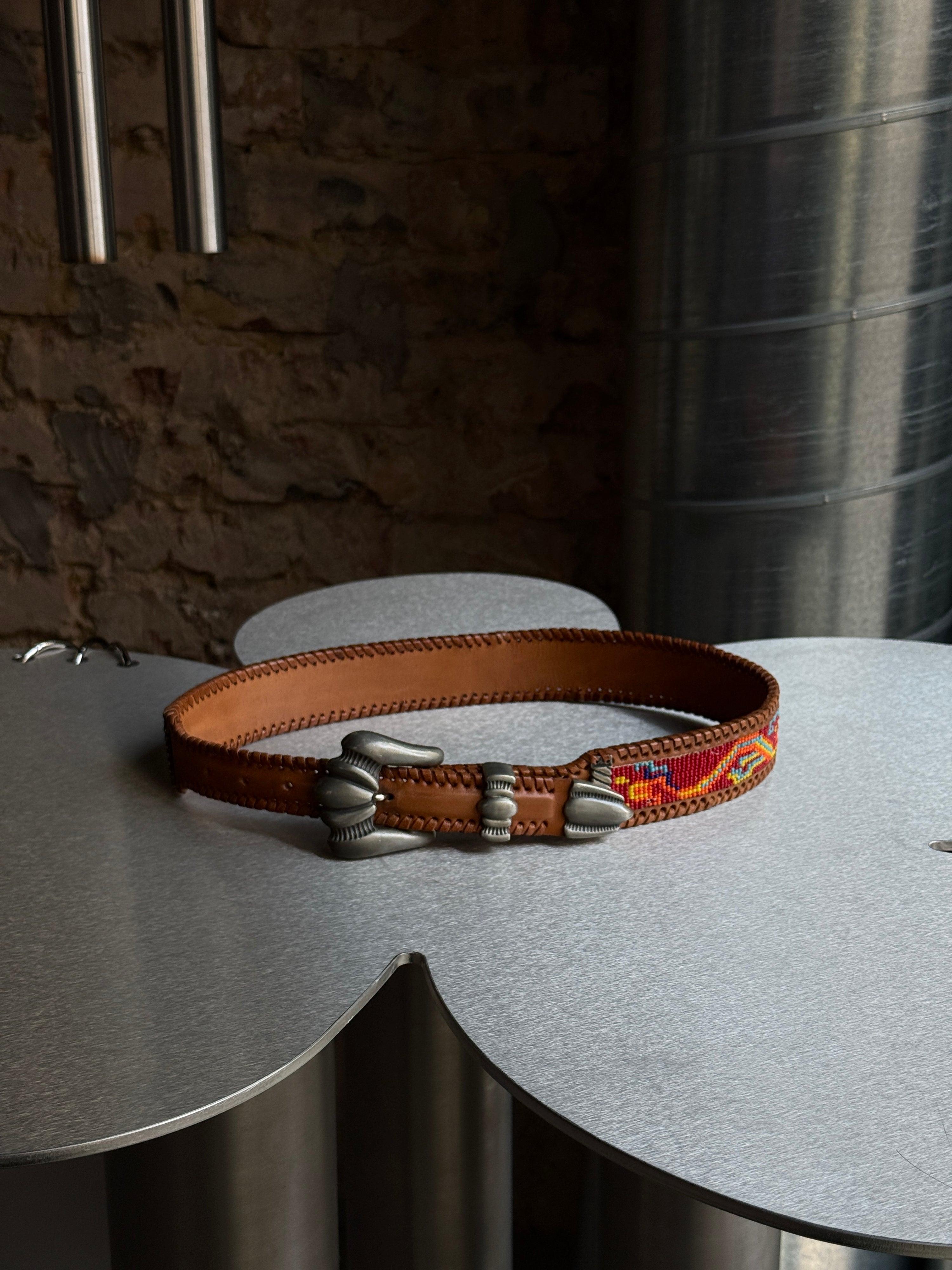 Vintage 1991 Chambers Native American / Aztec Beaded Brown Leather Belt