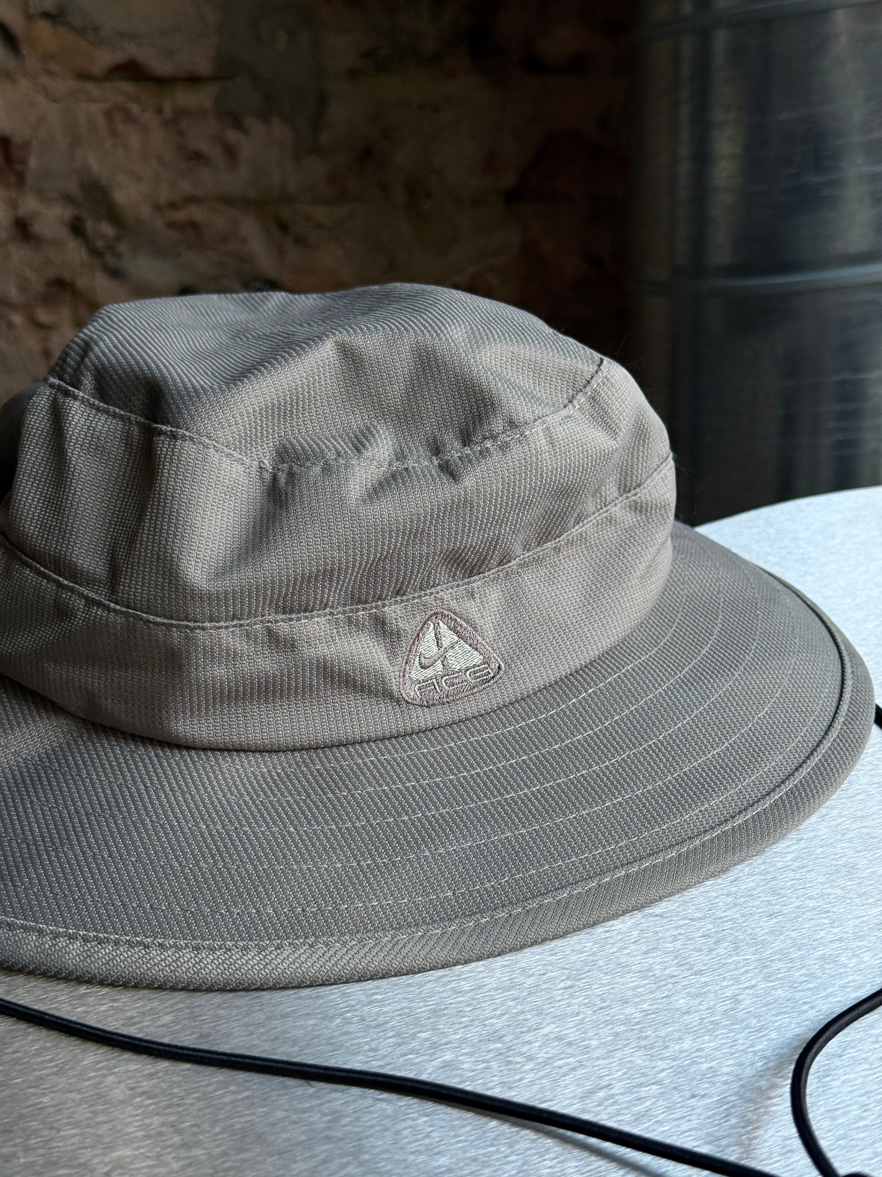 Vintage 1990s Nike ACG Bucket / Safari Hat Olive