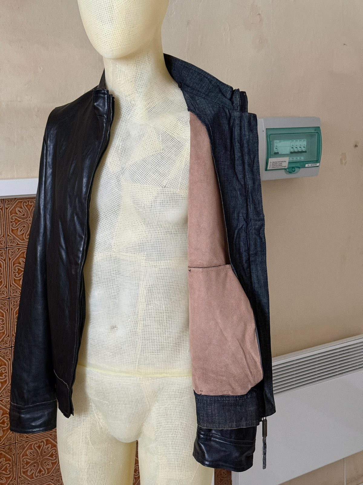 Vintage 2000s Gianfranco Ferré Black Faux Leather Jacket - M