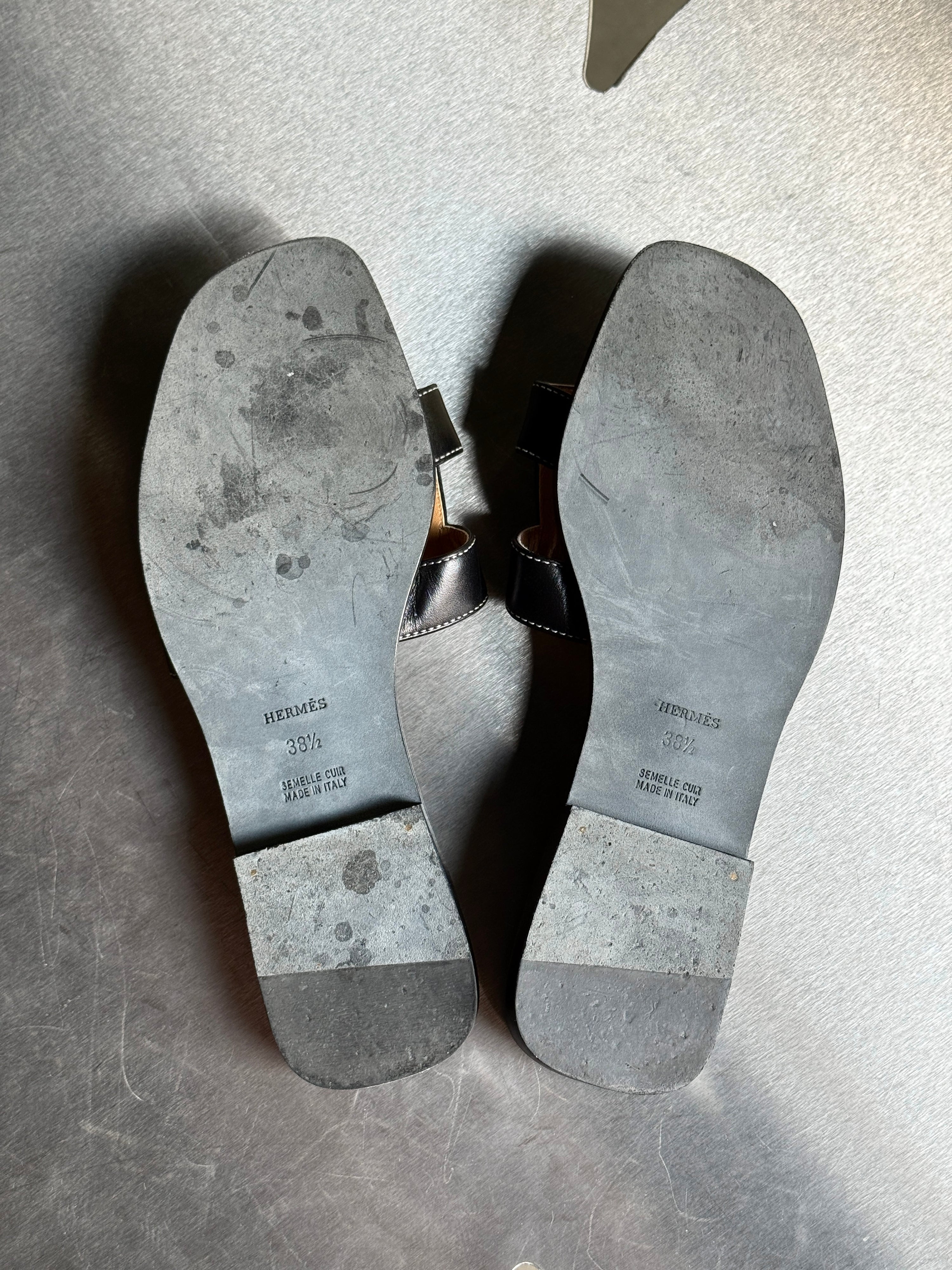 Hermès Oran Leather Sandals Black - EU 38.5