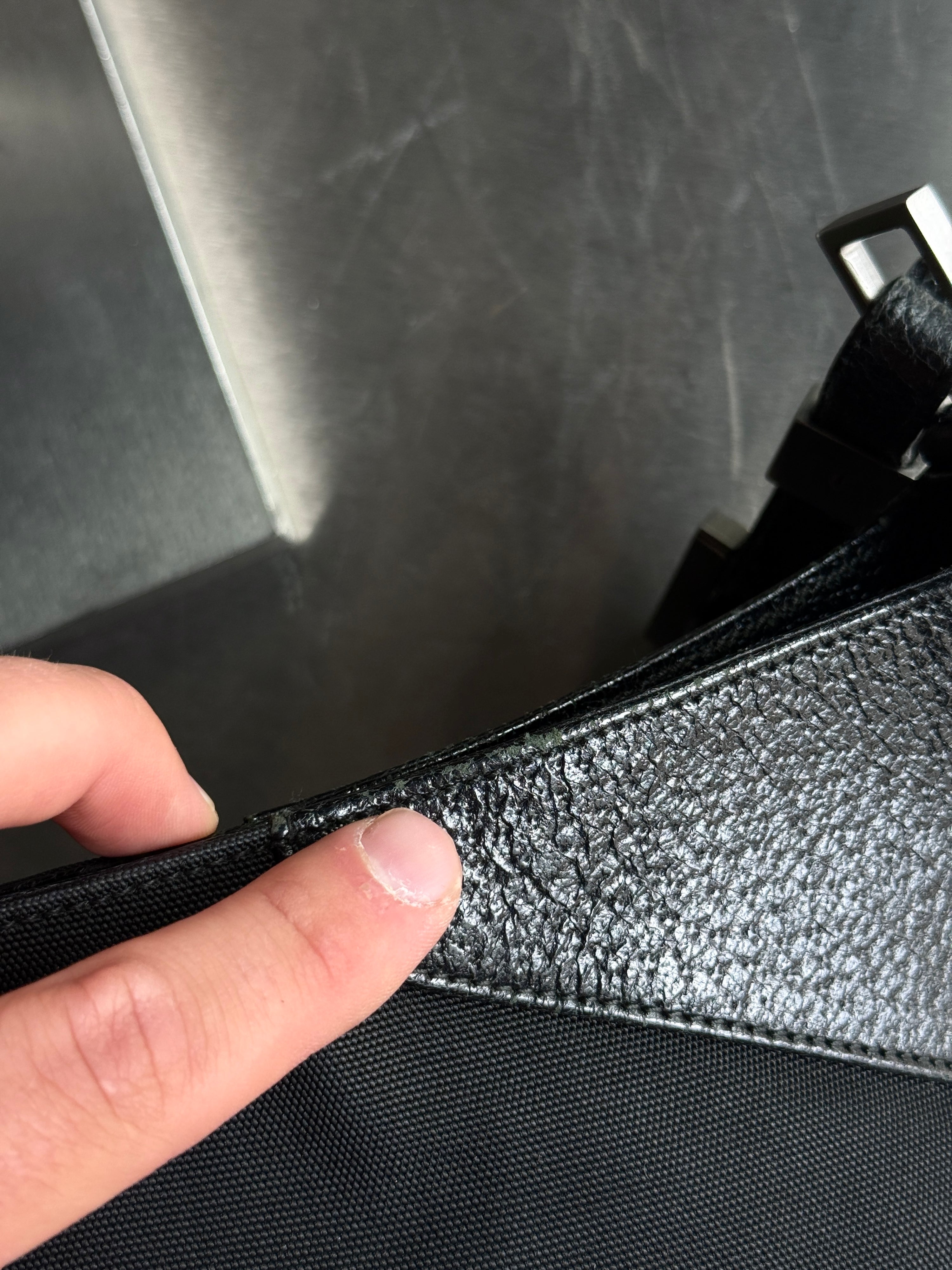 Vintage Gucci Nylon / Leather Shoulder Bag Black