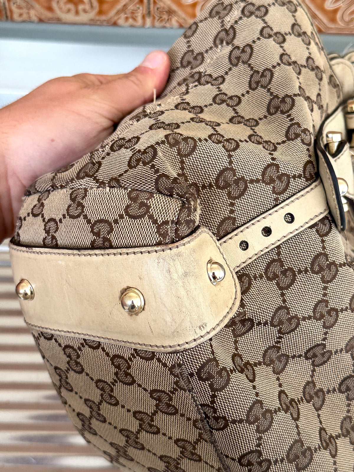 Gucci Beige GG Canvas Pelham Medium Horsebit Tote Bag
