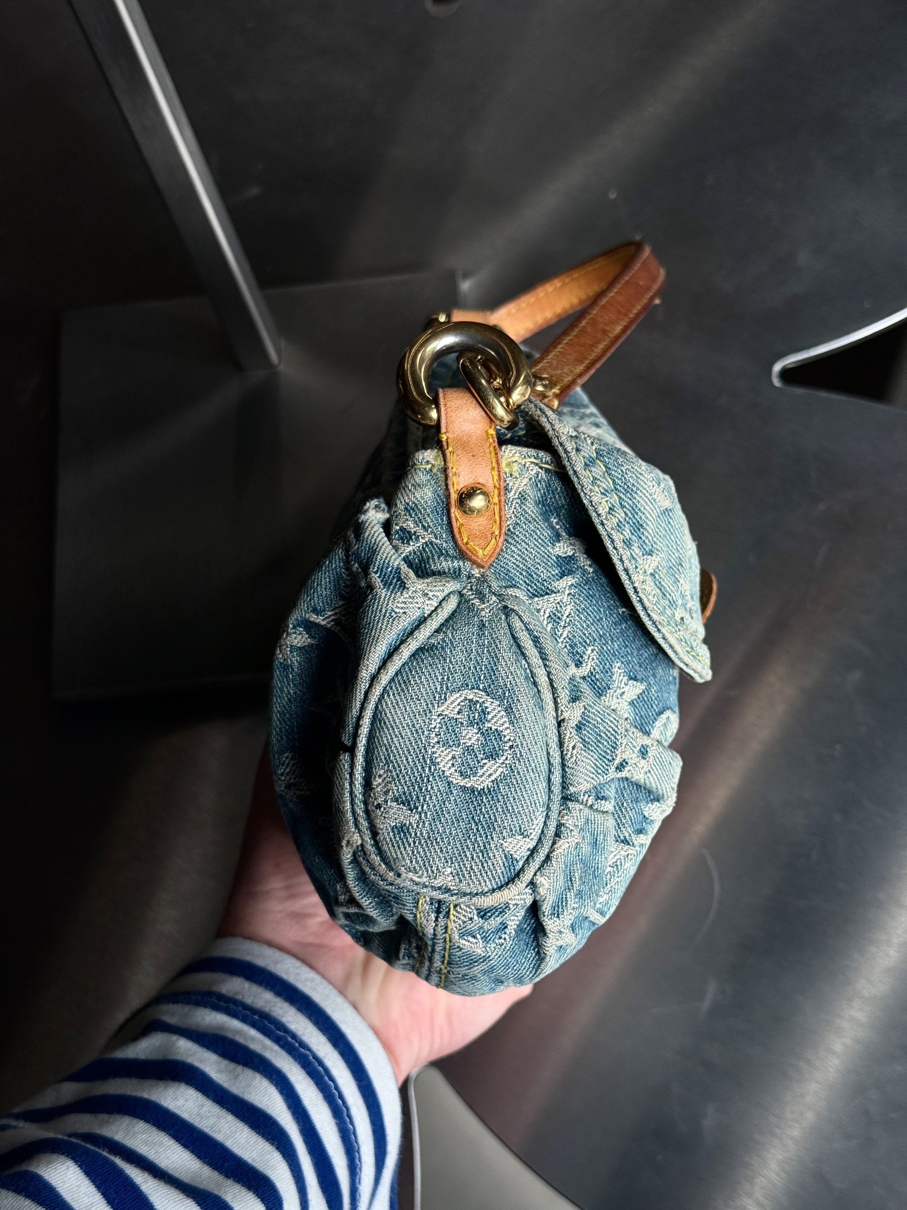 Vintage 2005 Louis Vuitton Denim Monogram Mini Pleaty Shoulder Bag (CA0075)