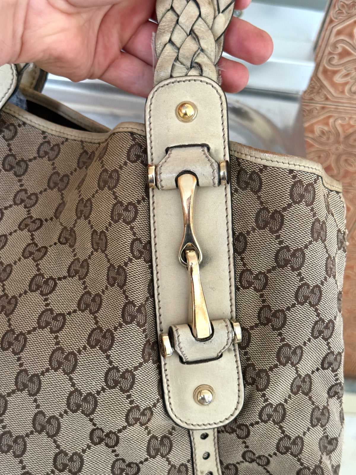 Gucci Beige GG Canvas Pelham Medium Horsebit Tote Bag