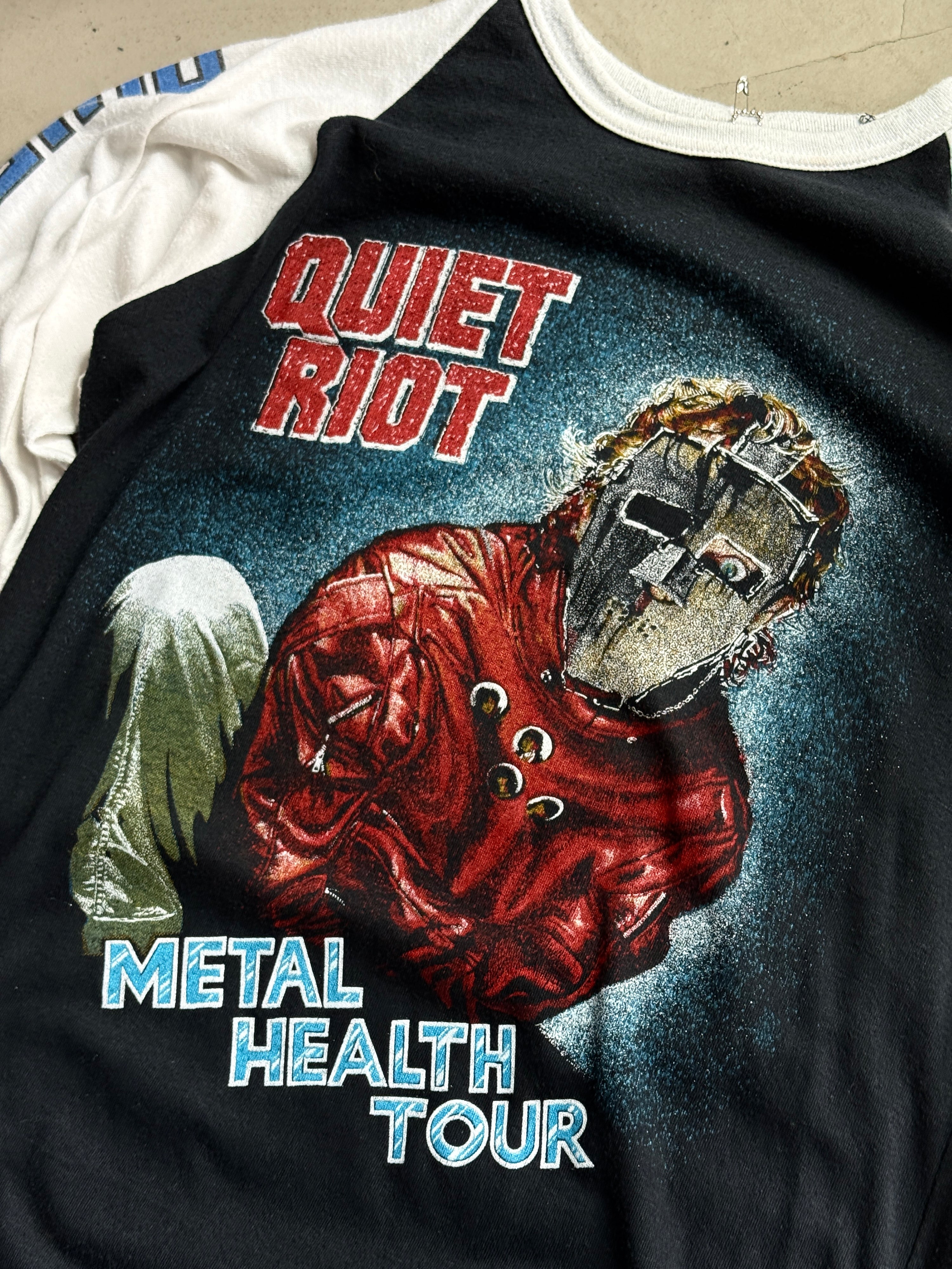 Vintage 1980s “Quiet Riot” Raglan T-Shirt Black - S