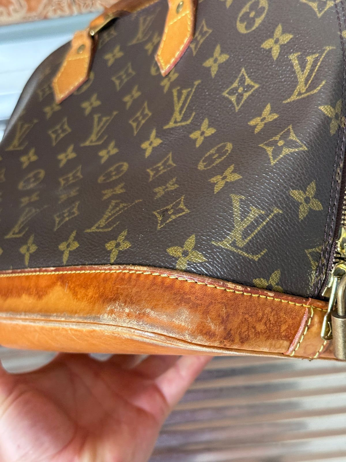 Vintage 1997 Louis Vuitton Alma Bag (BA1907)