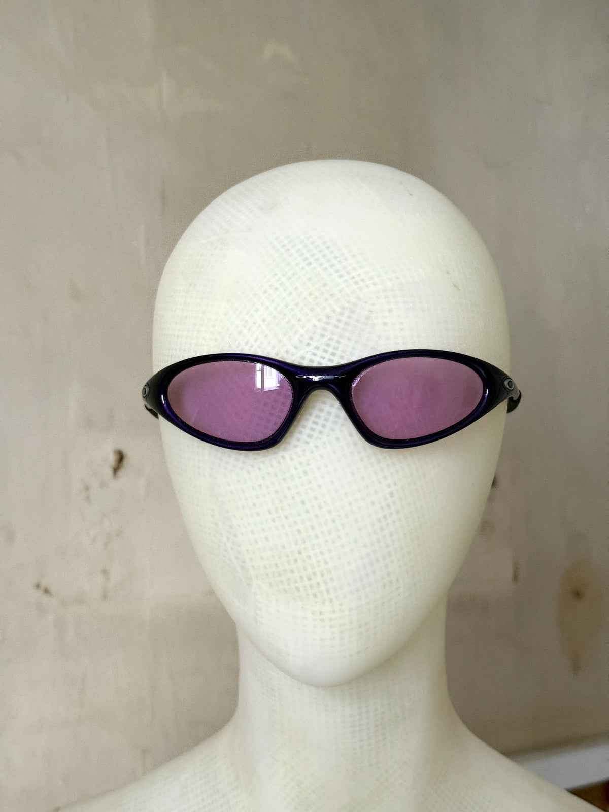 Vintage Oakley Minutes 1.0 (Gen 2) Violet Sunglasses