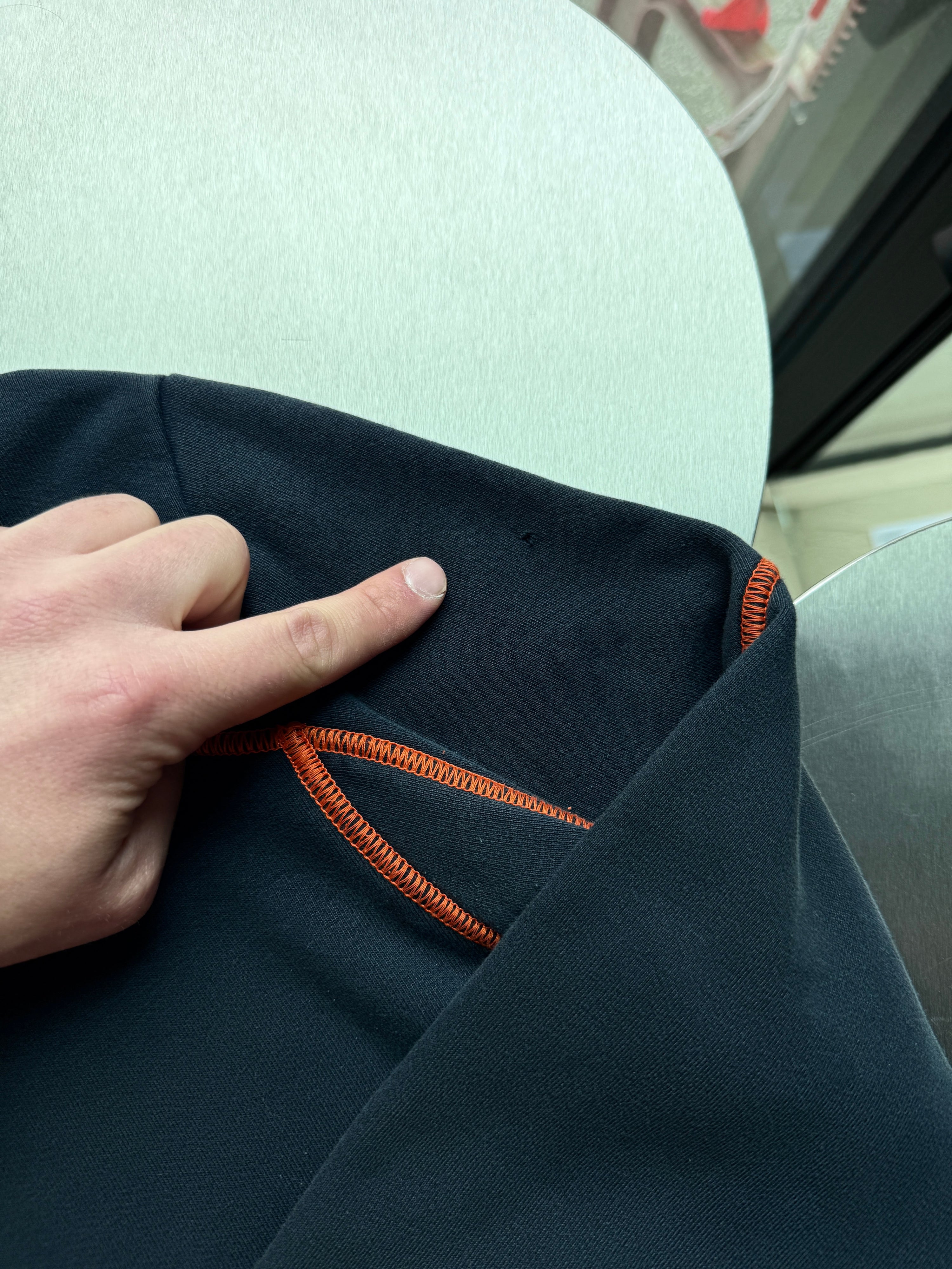 2000s Hugo Boss Orange “Technical” Contrast Stitching Sweater Navy - M