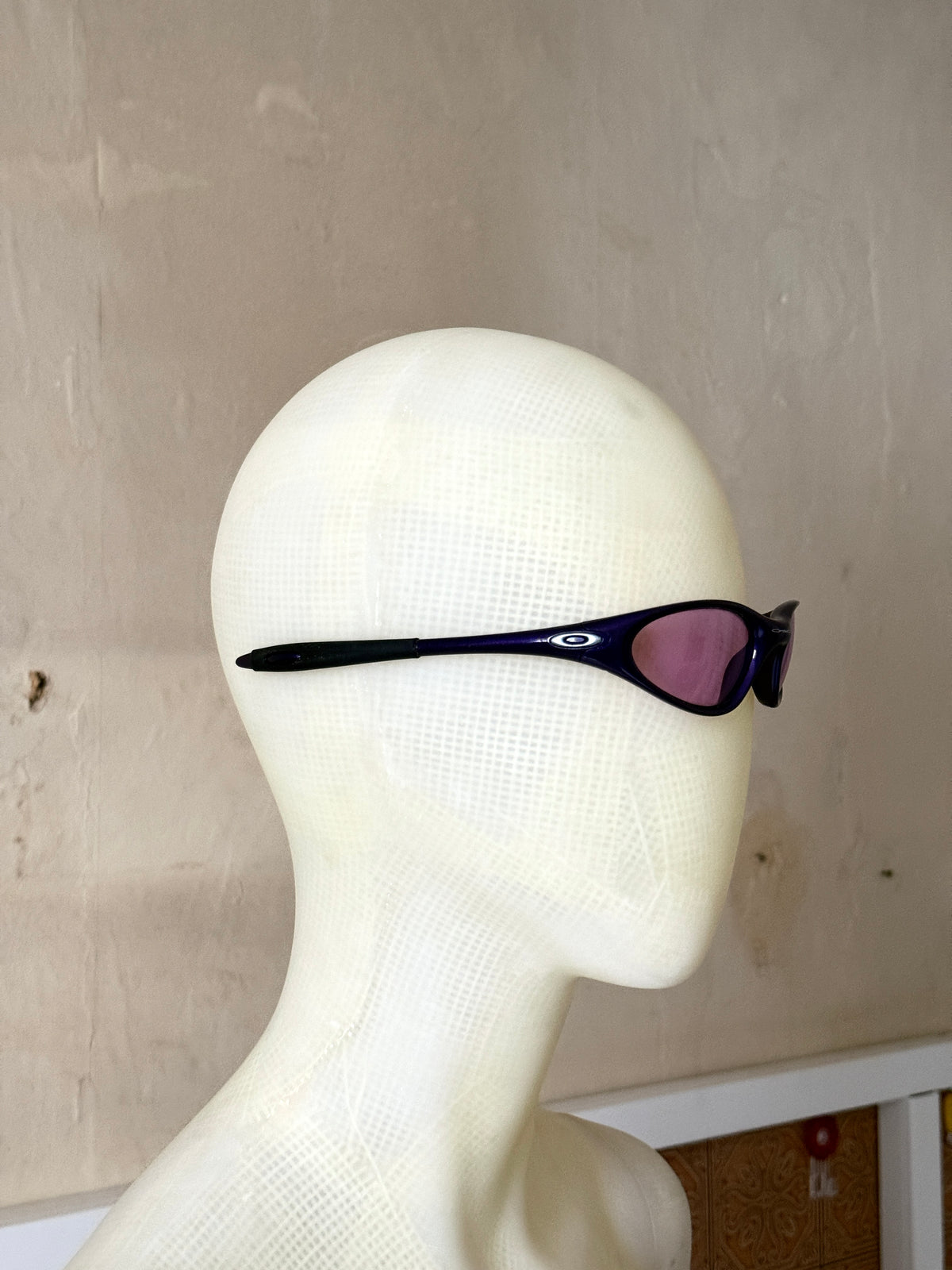 Vintage Oakley Minutes 1.0 (Gen 2) Violet Sunglasses