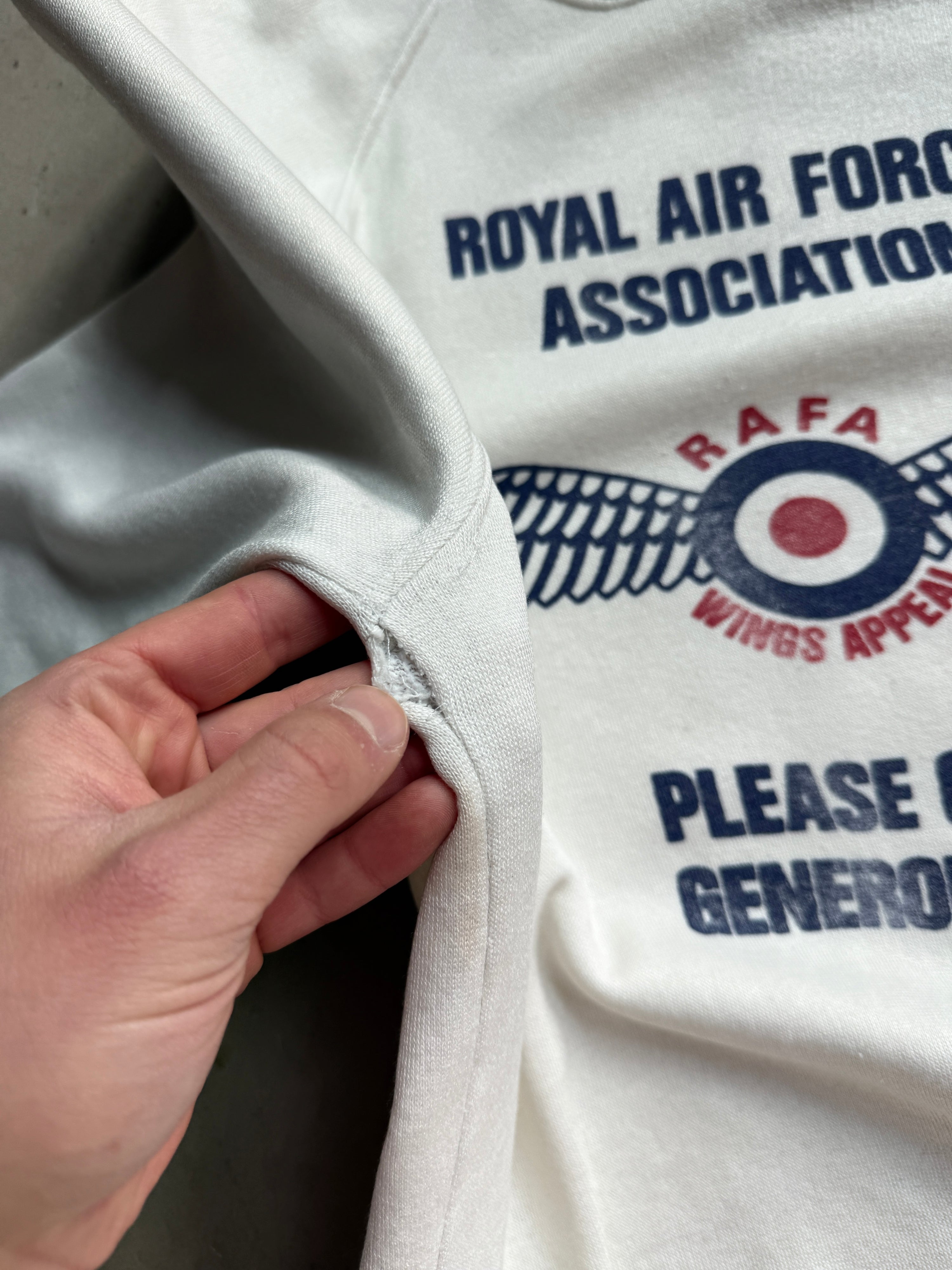 Vintage 1980s Royal Air Force Association Sweater White - L