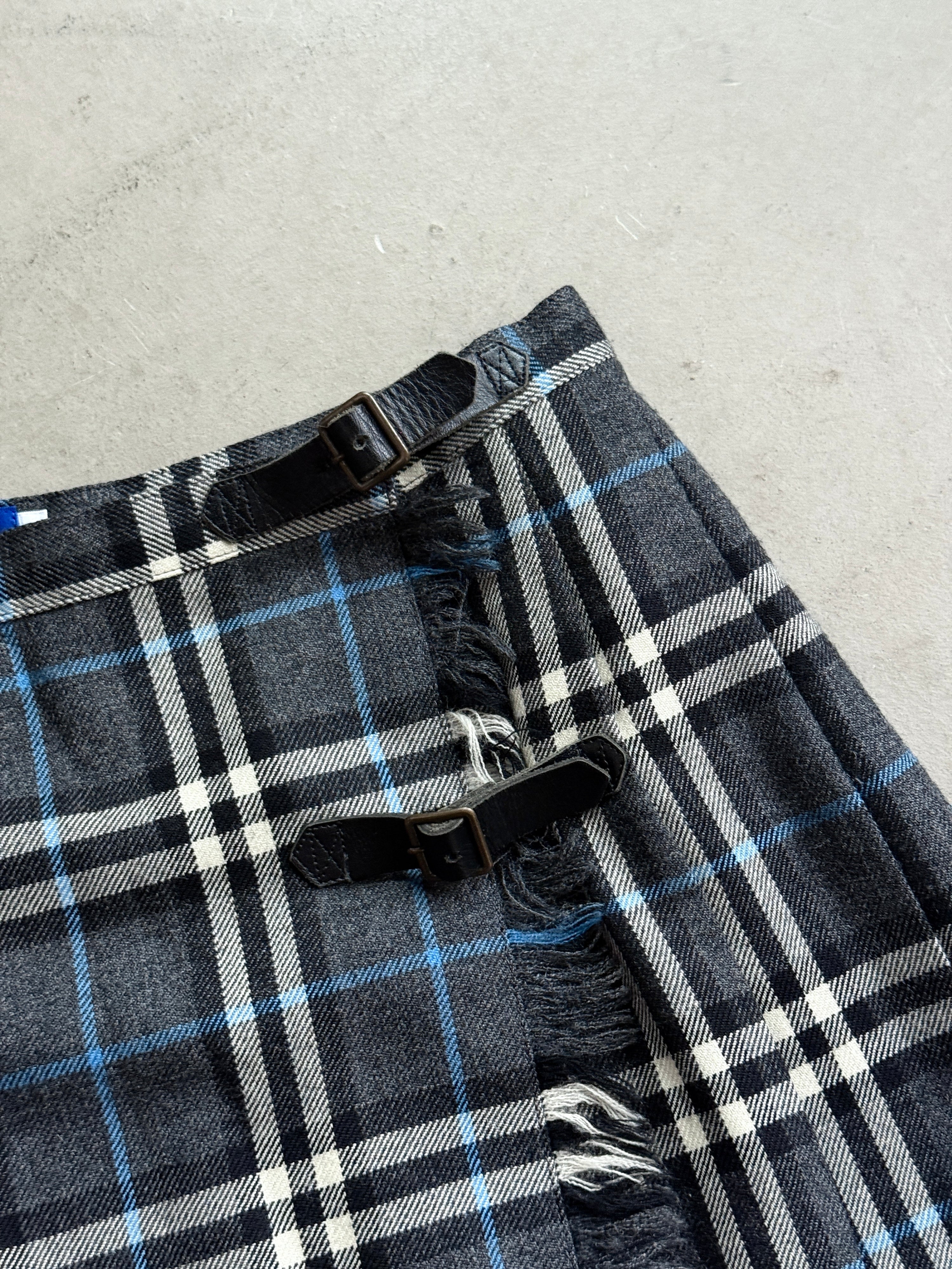 2000s Burberry Blue Label Pleated Nova Check Wrap Skirt Grey - S