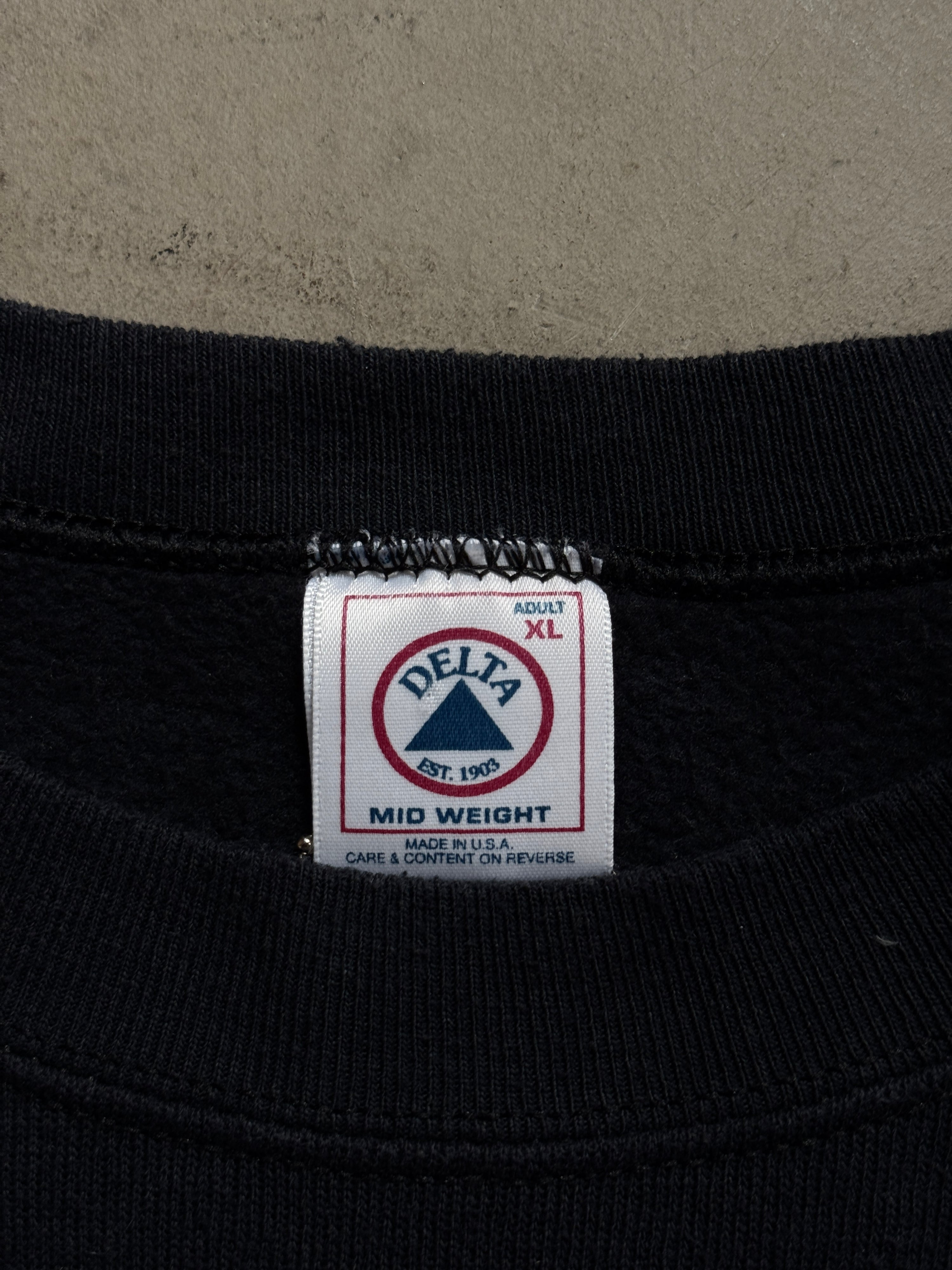 1998 Kiss "Glow in the Dark" Band Sweater Black - XL