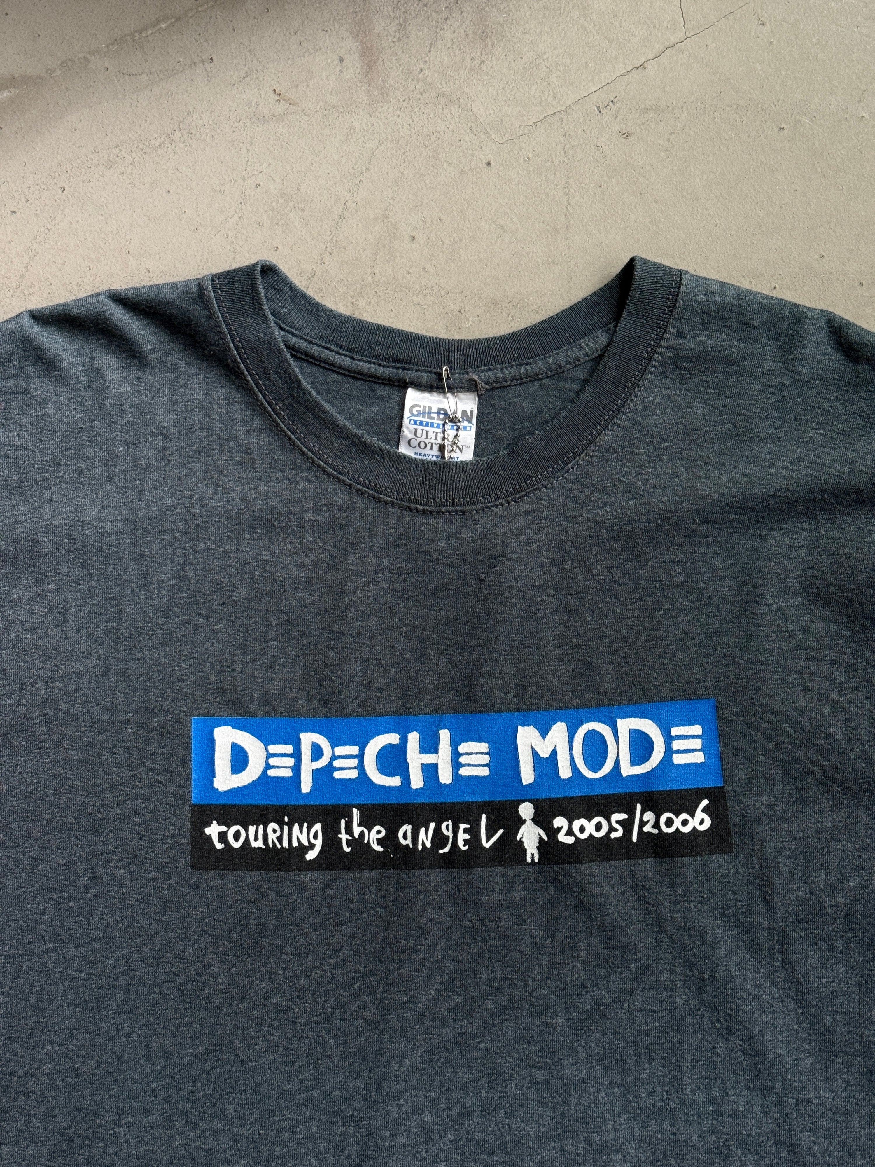 Vintage 2005/06 Depeche Mode "Touring the Angel" Tour Tee Grey - L