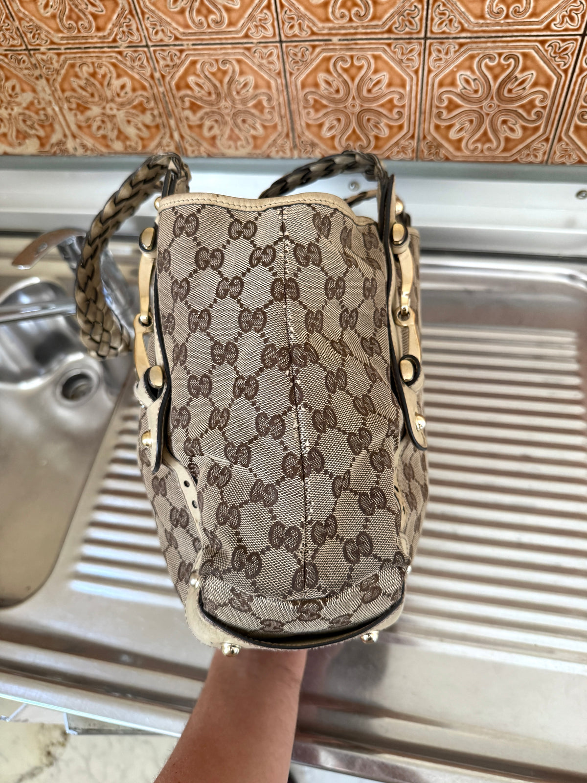 Gucci Beige GG Canvas Pelham Medium Horsebit Tote Bag