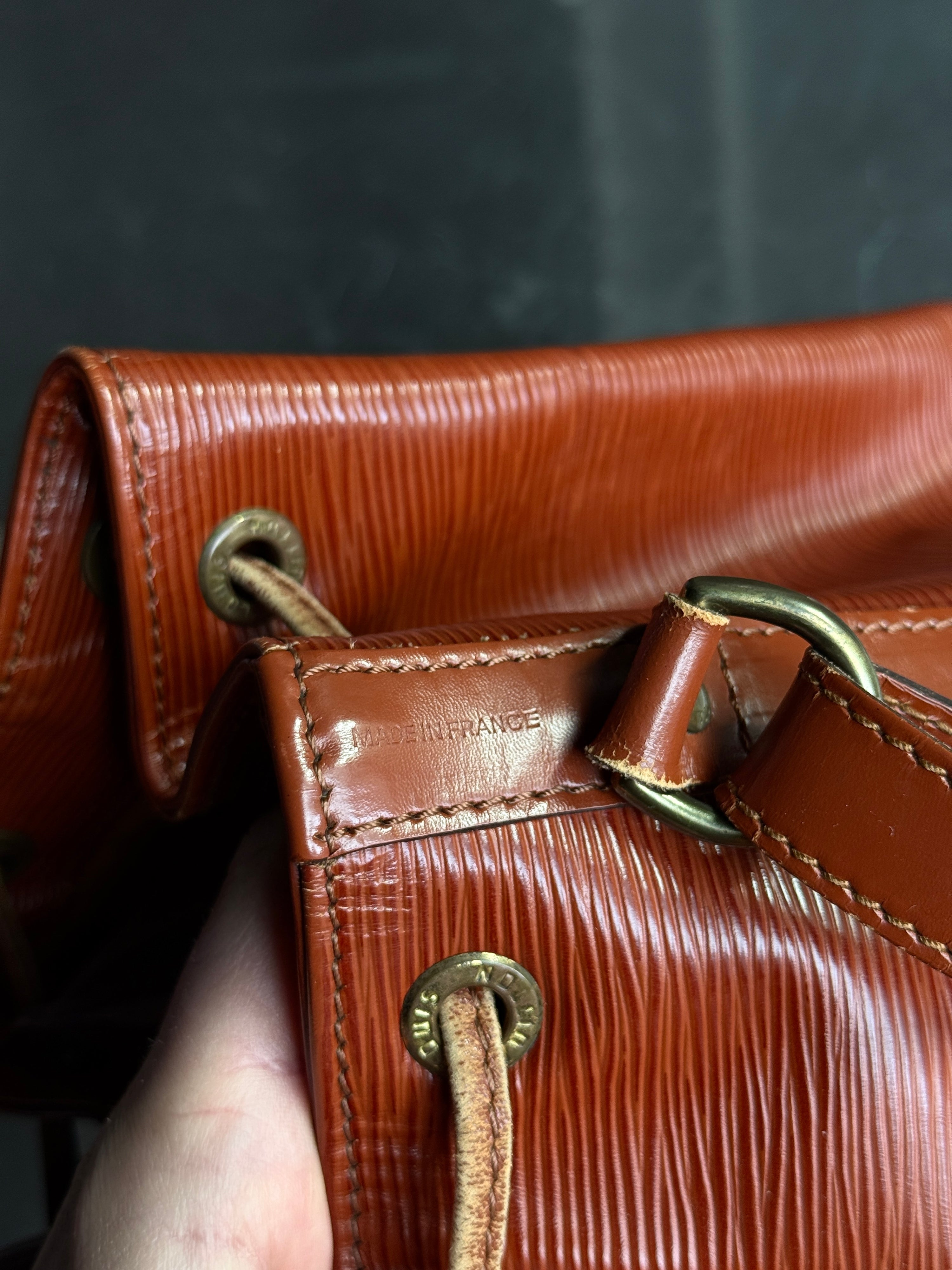 1988 Louis Vuitton Sac Noé Petit Epi Cognac