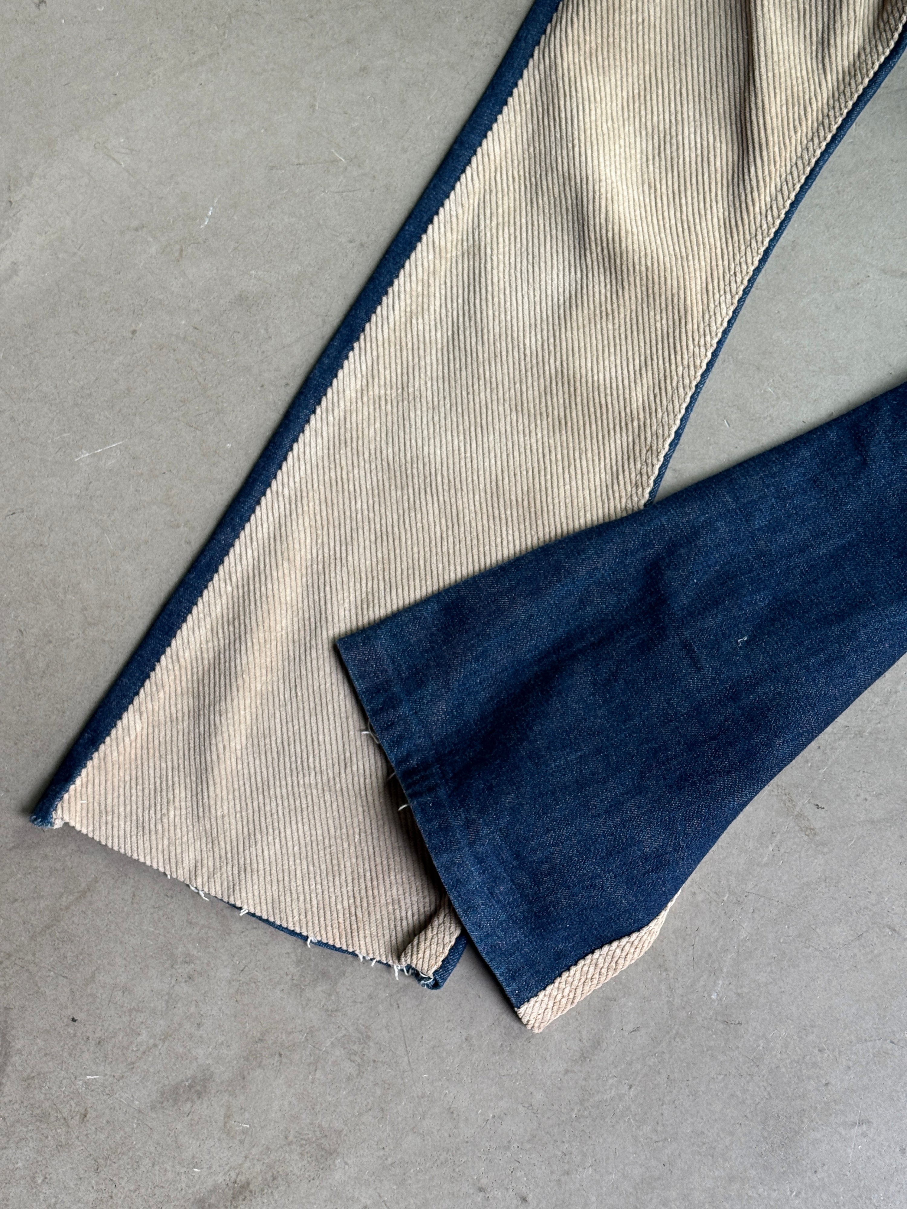 2000s Flared “Sexy Light” Corduroy Hybrid Jeans - W28 L30