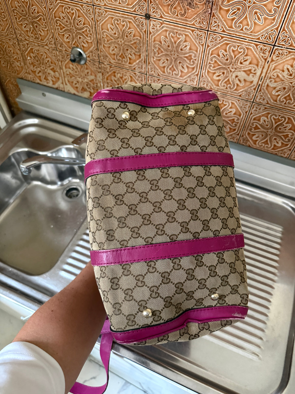Gucci GG Canvas Beige/Pink Medium Joy Boston Bag