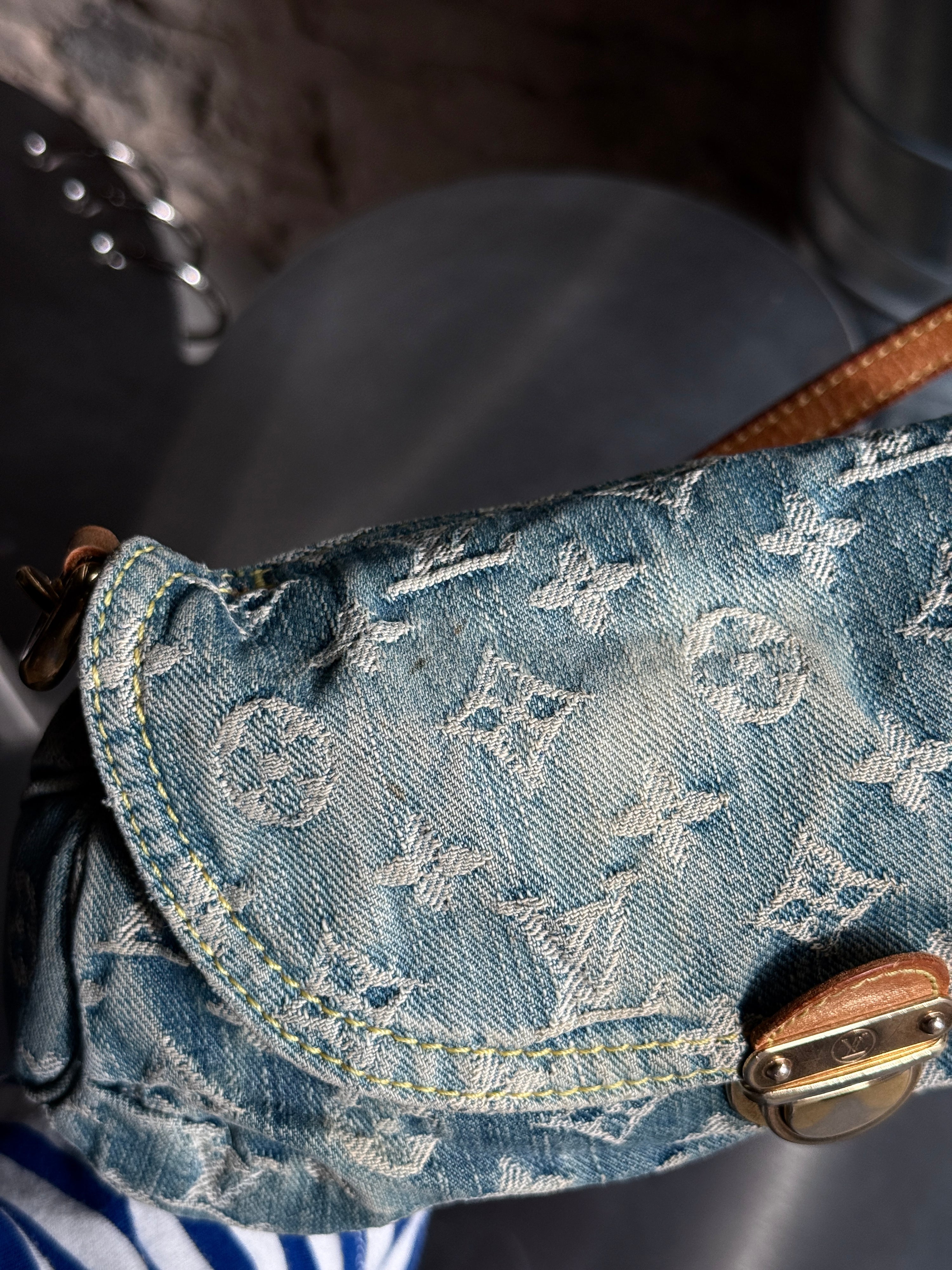 Vintage 2005 Louis Vuitton Denim Monogram Mini Pleaty Shoulder Bag (CA0075)