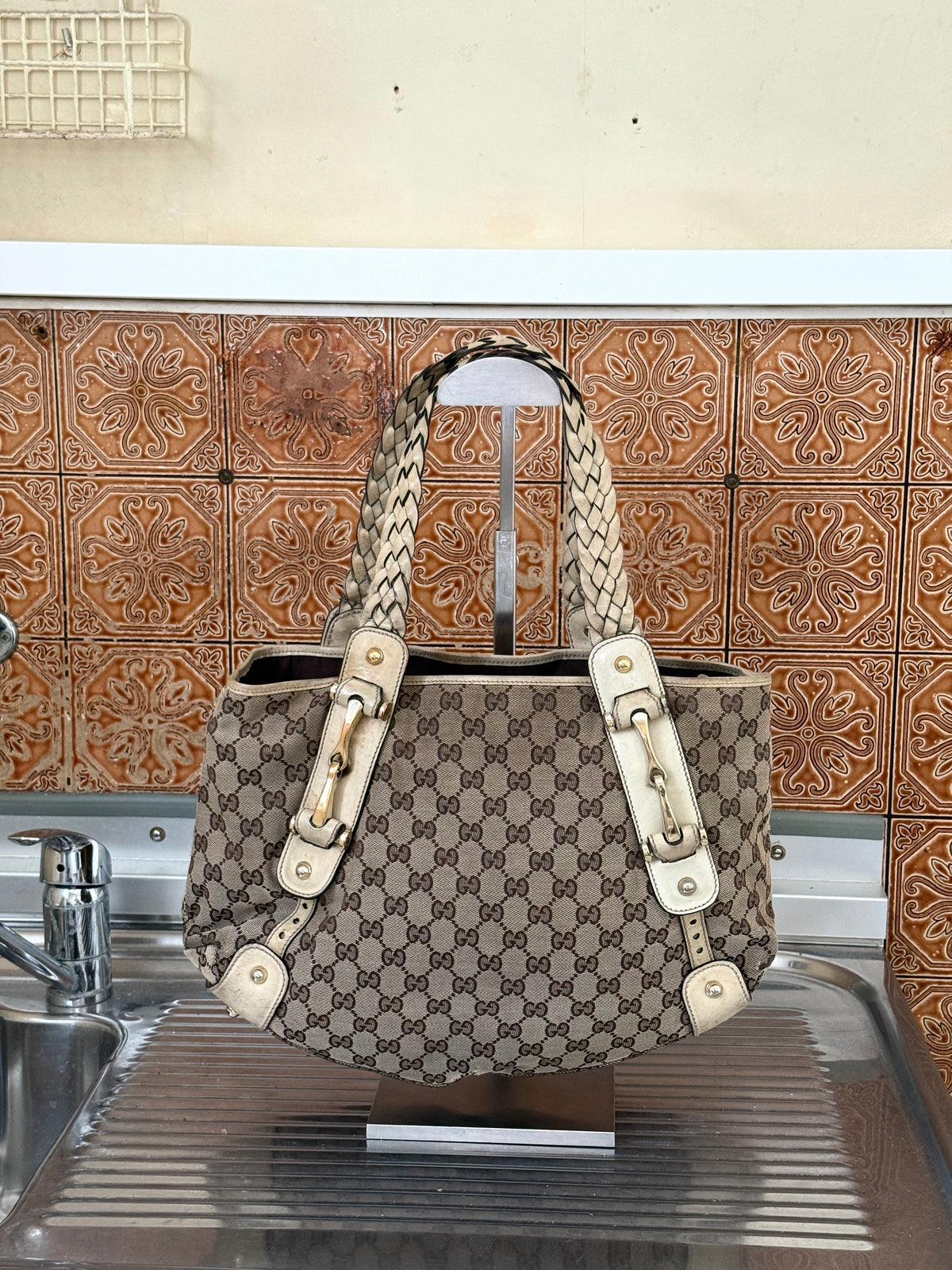 Gucci Beige GG Canvas Pelham Medium Horsebit Tote Bag