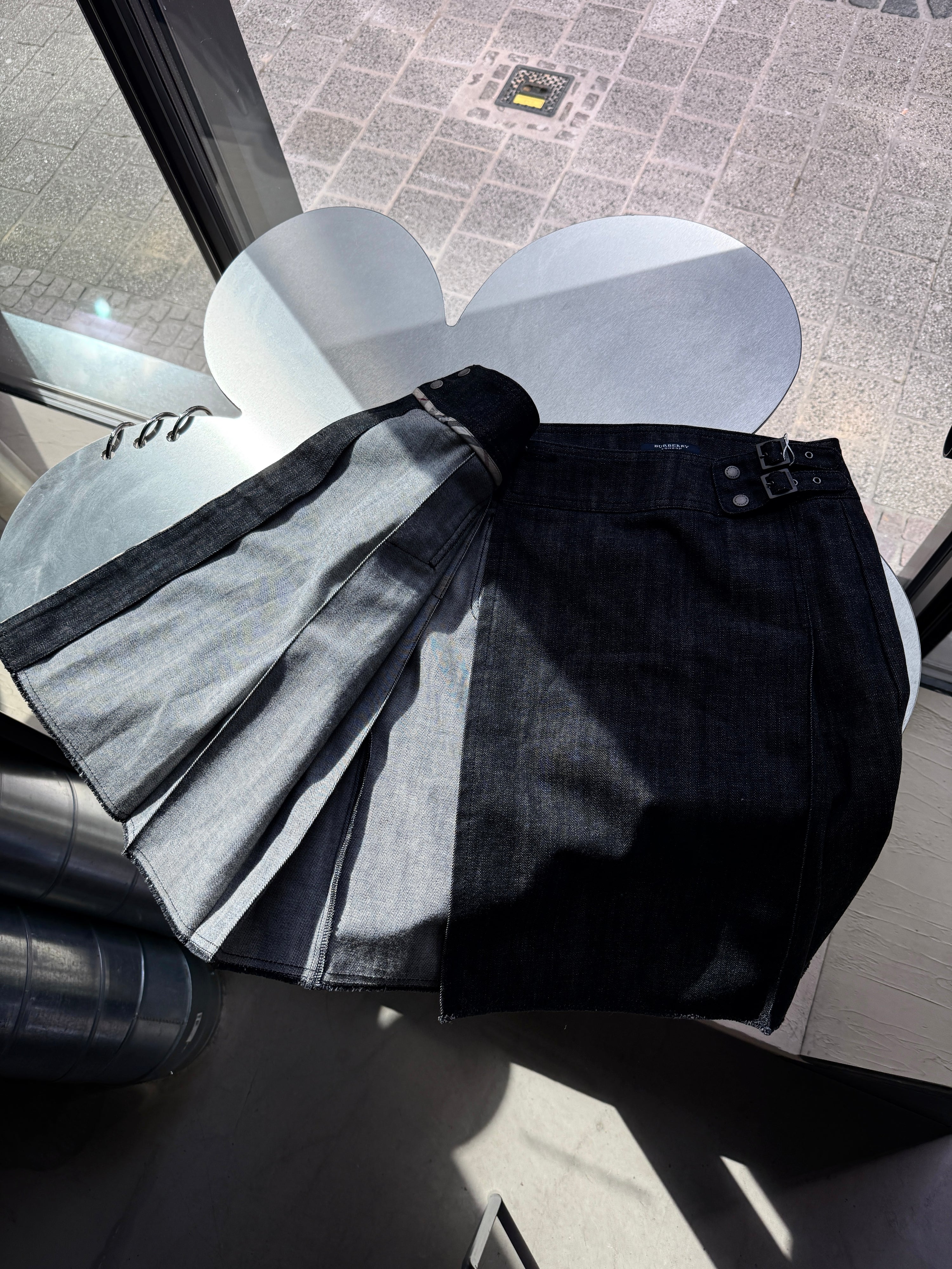 2000s Wrapped Pleated Burberry Denim Skirt Charcoal - W26