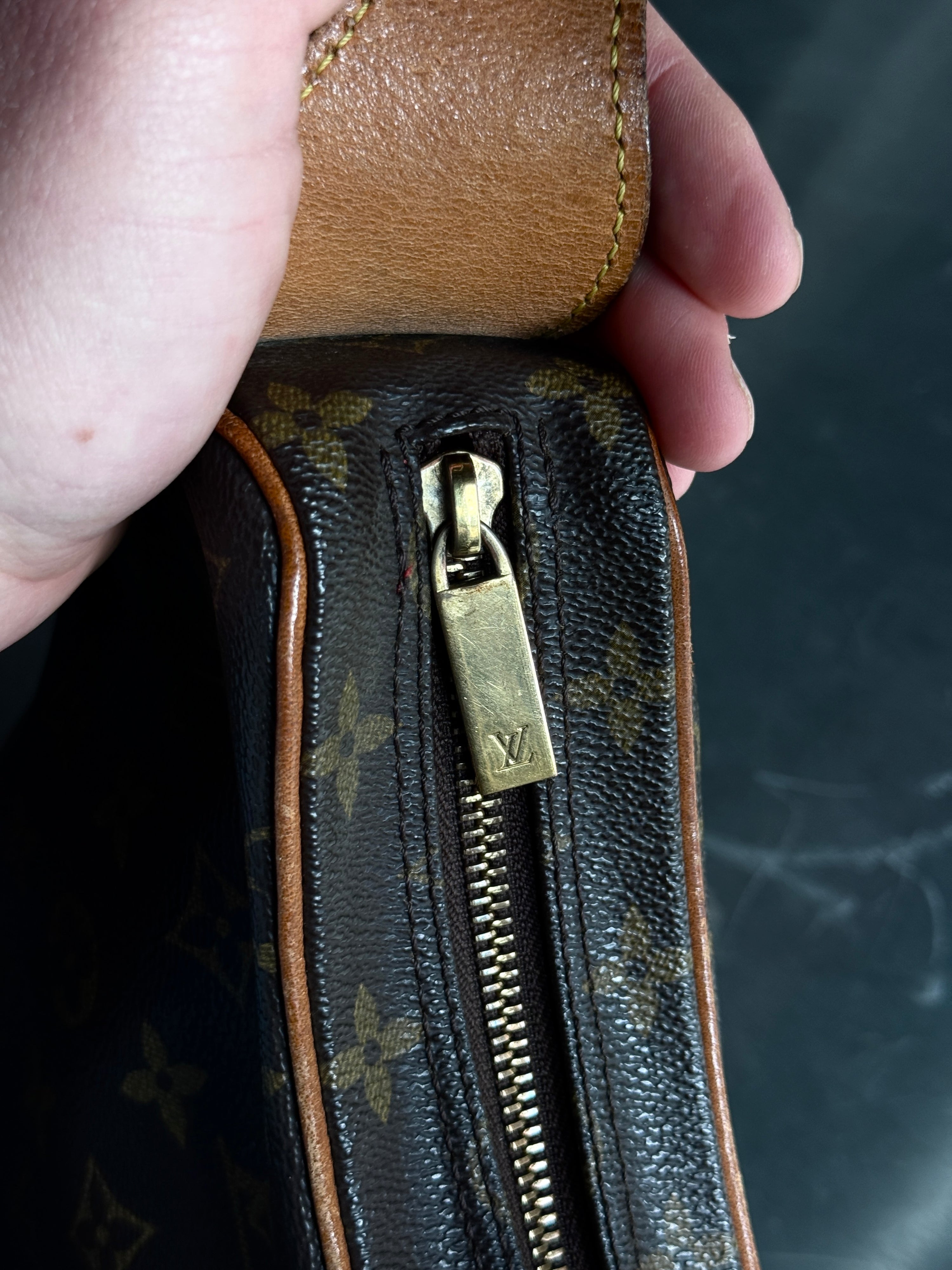 Vintage 2003 Louis Vuitton Croissant MM Bag (FL0043)