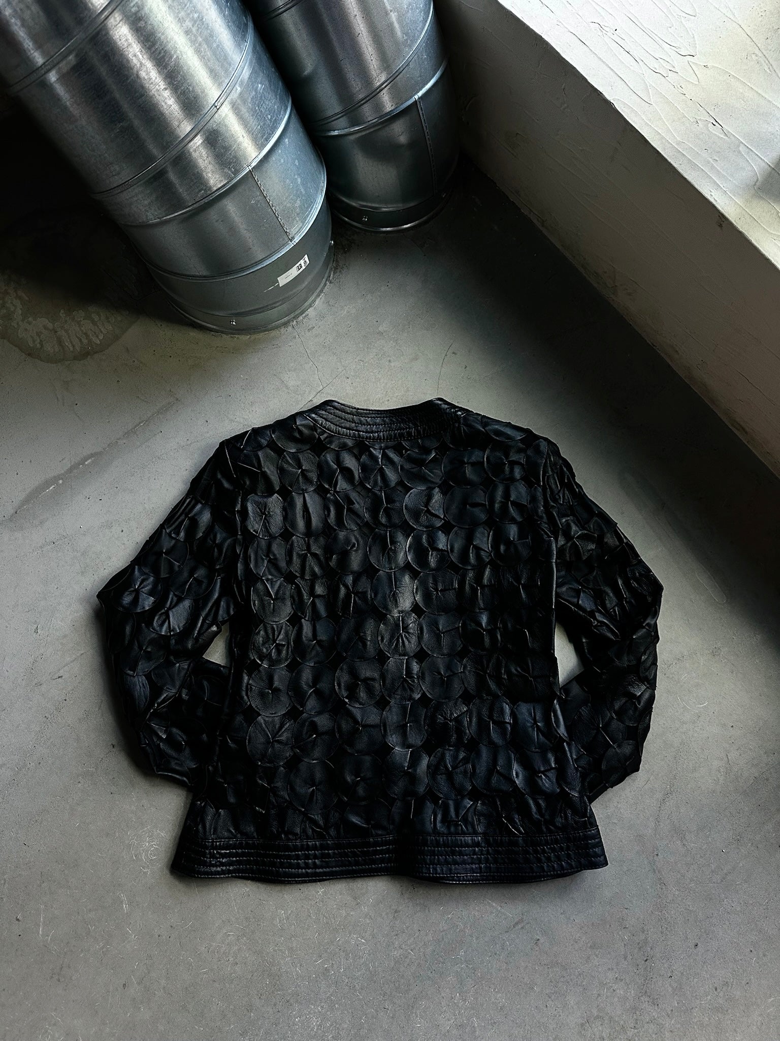 Vintage Elégance Paris “Scales” Leather Jacket Black - S