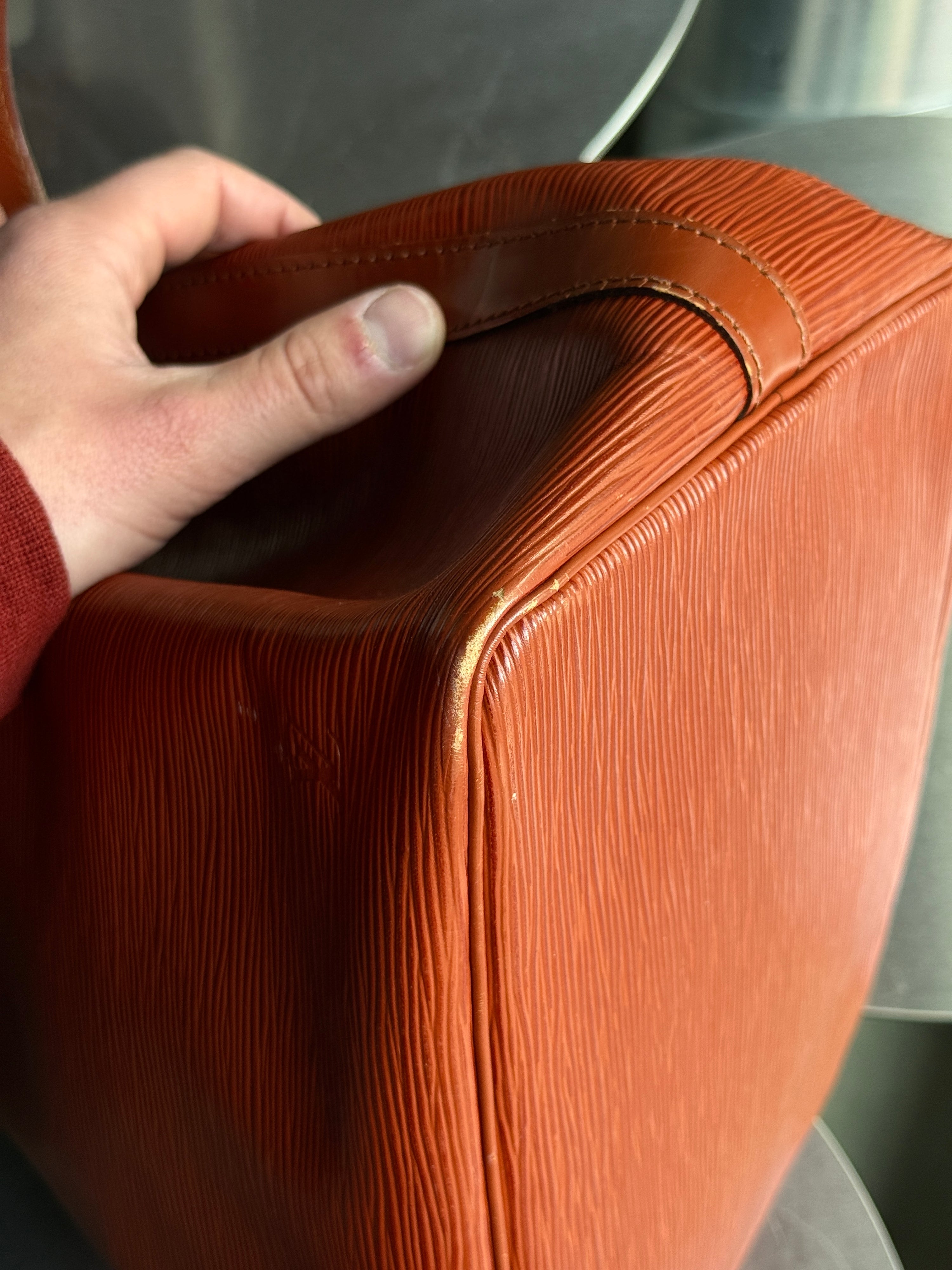 1988 Louis Vuitton Sac Noé Petit Epi Cognac