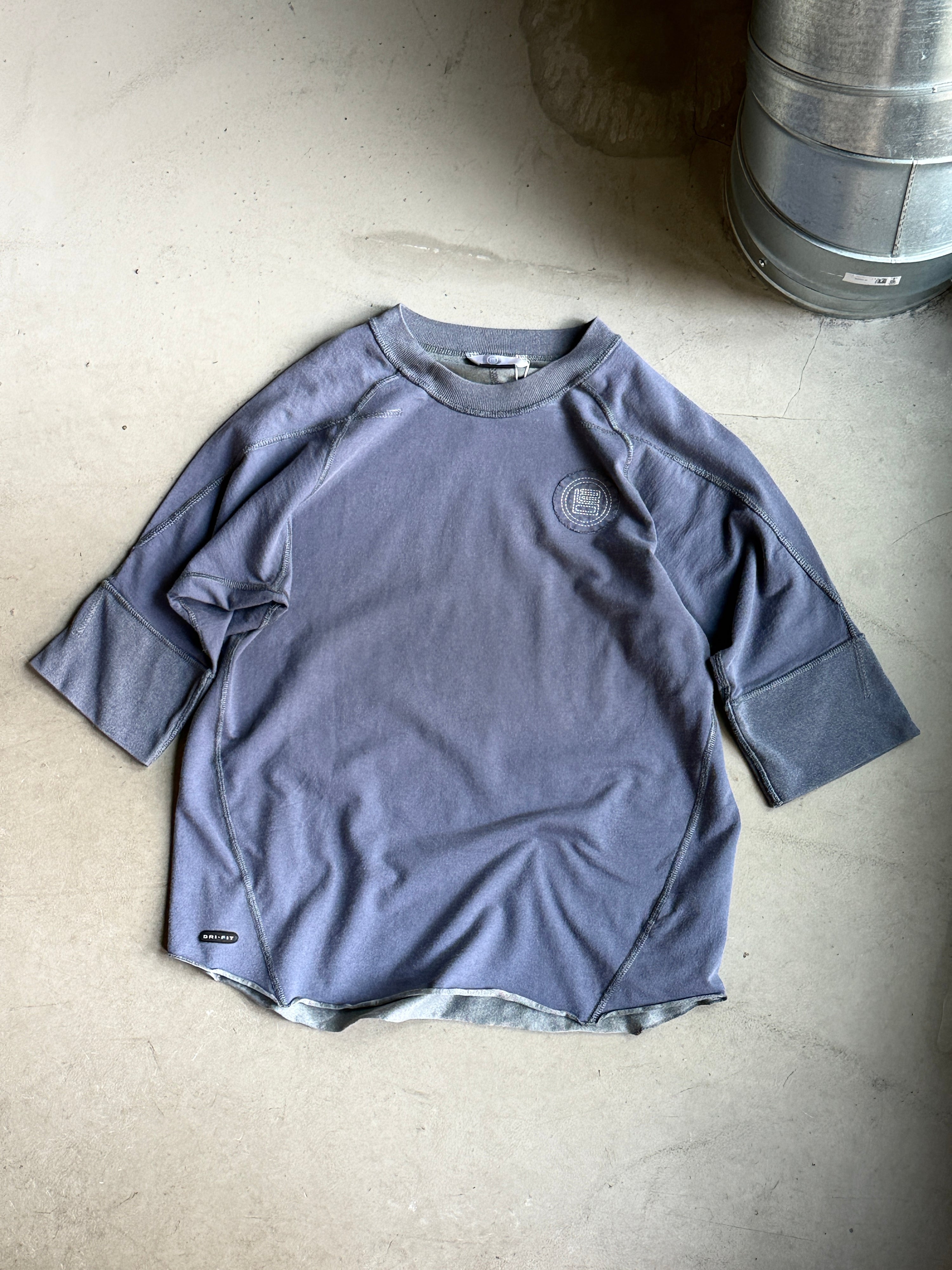 Vintage 2000s Nike "LeBron James" Sports Tee Lavender - M