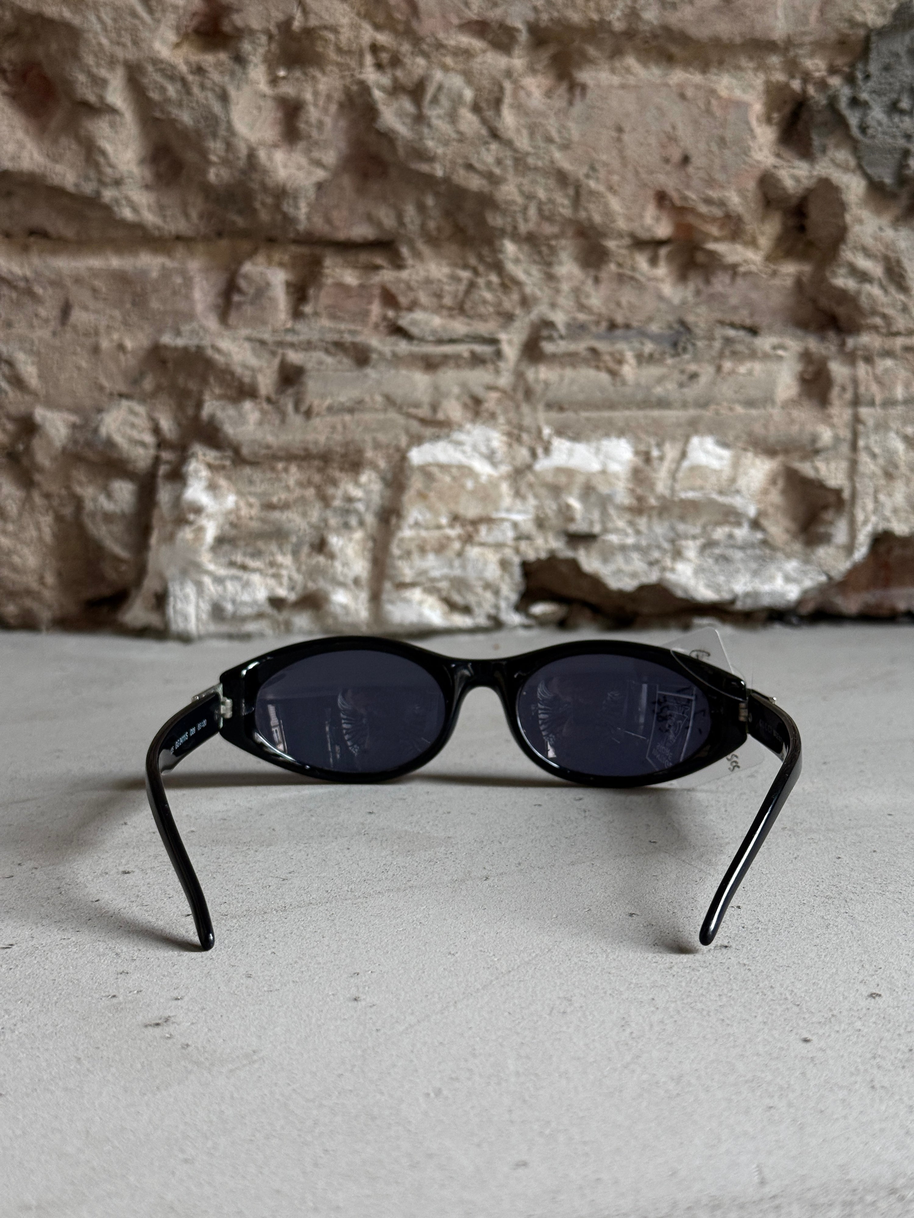 Vintage Gucci Rimmed Oval Sunglasses Black (GG 2411/S)