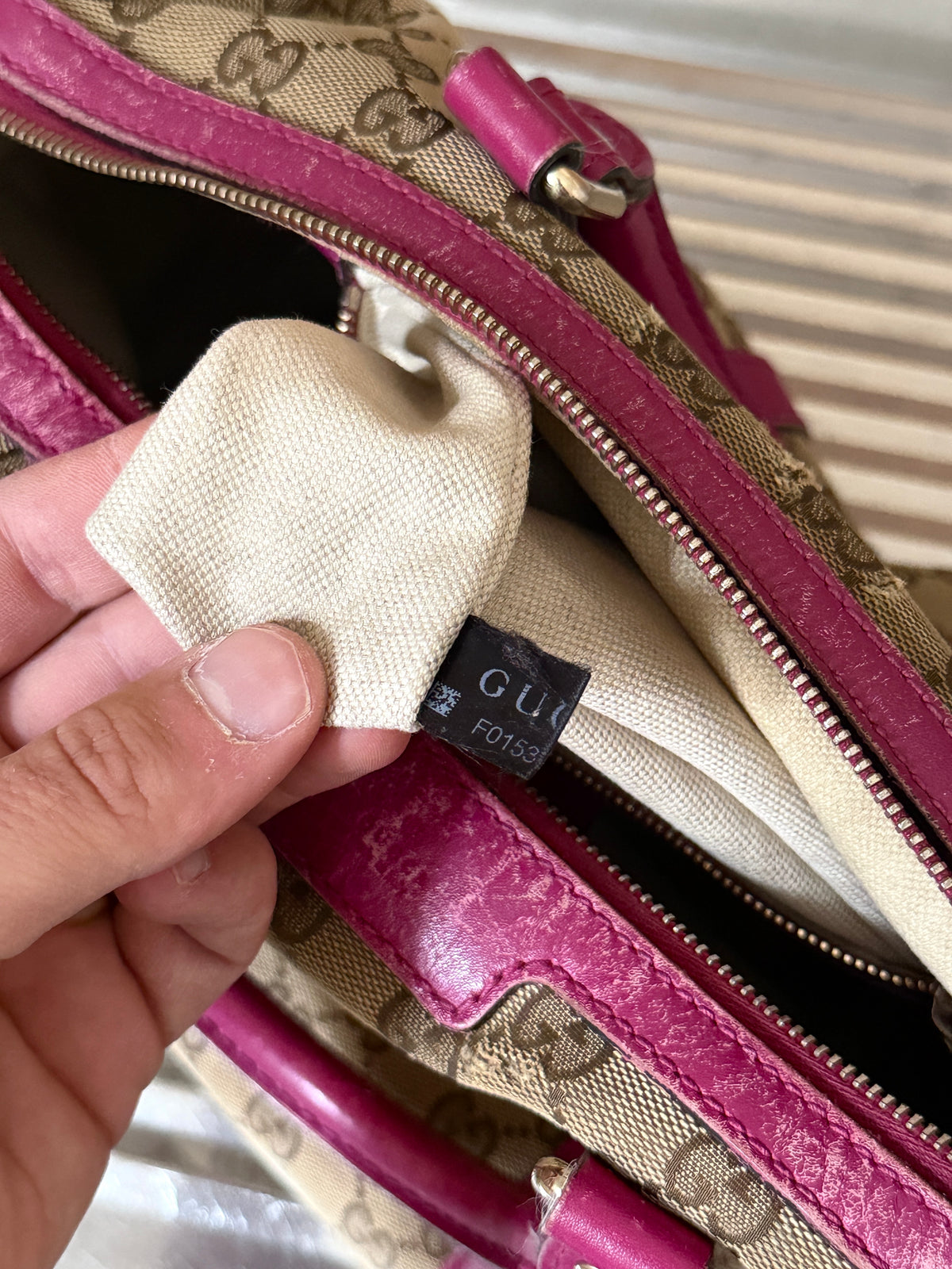 Gucci GG Canvas Beige/Pink Medium Joy Boston Bag